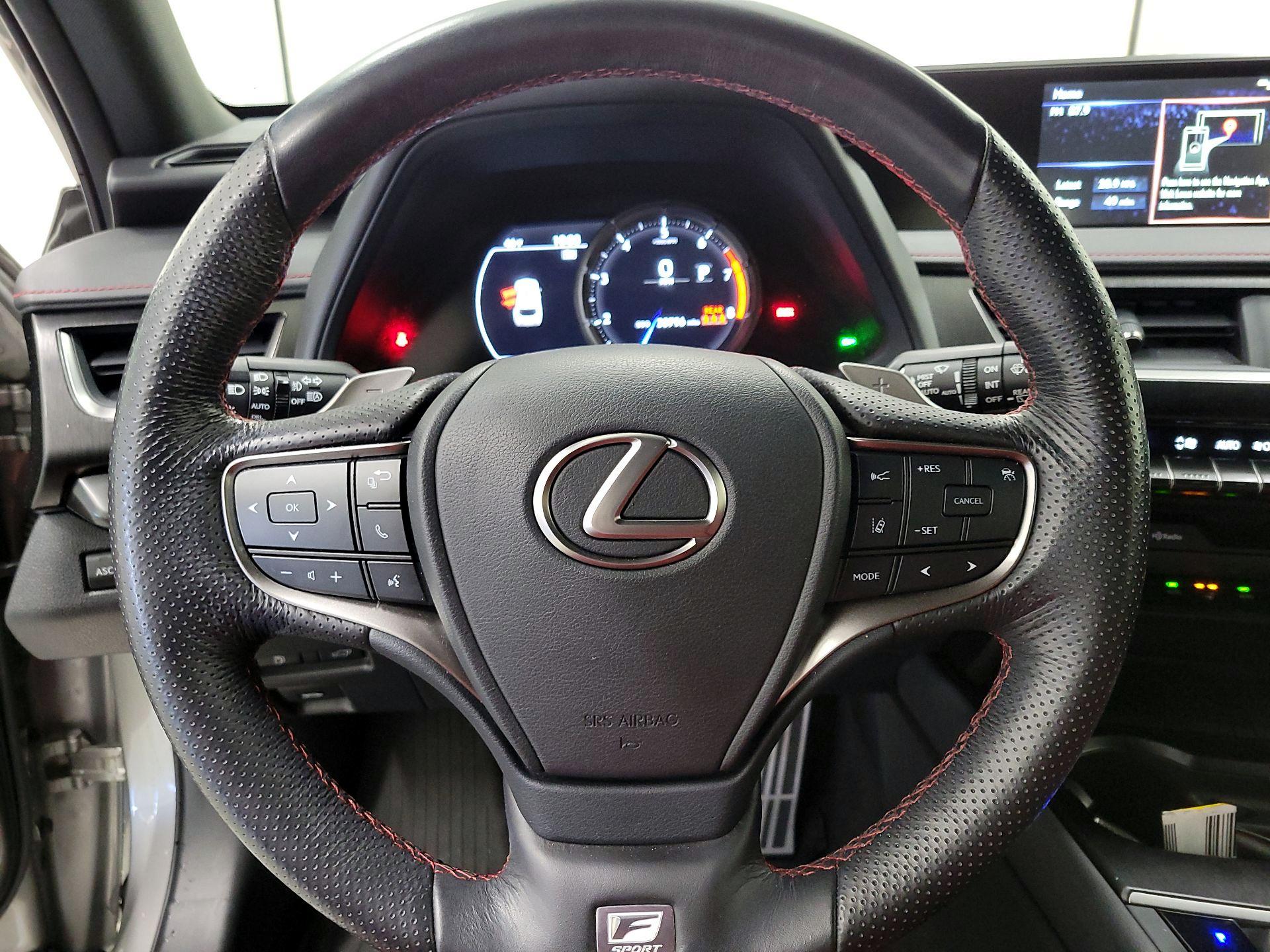 Thumbnail: 2019 Lexus UX - 10