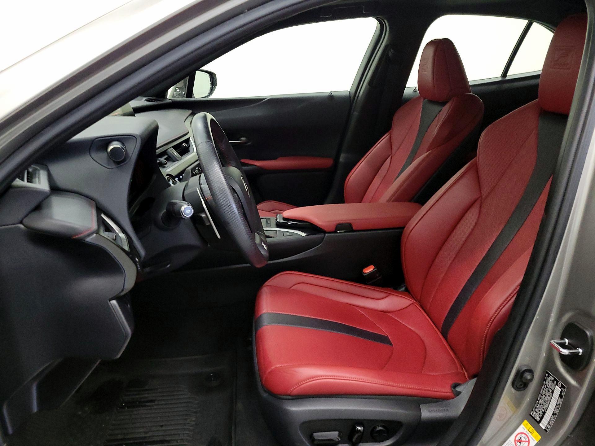 Thumbnail: 2019 Lexus UX - 11