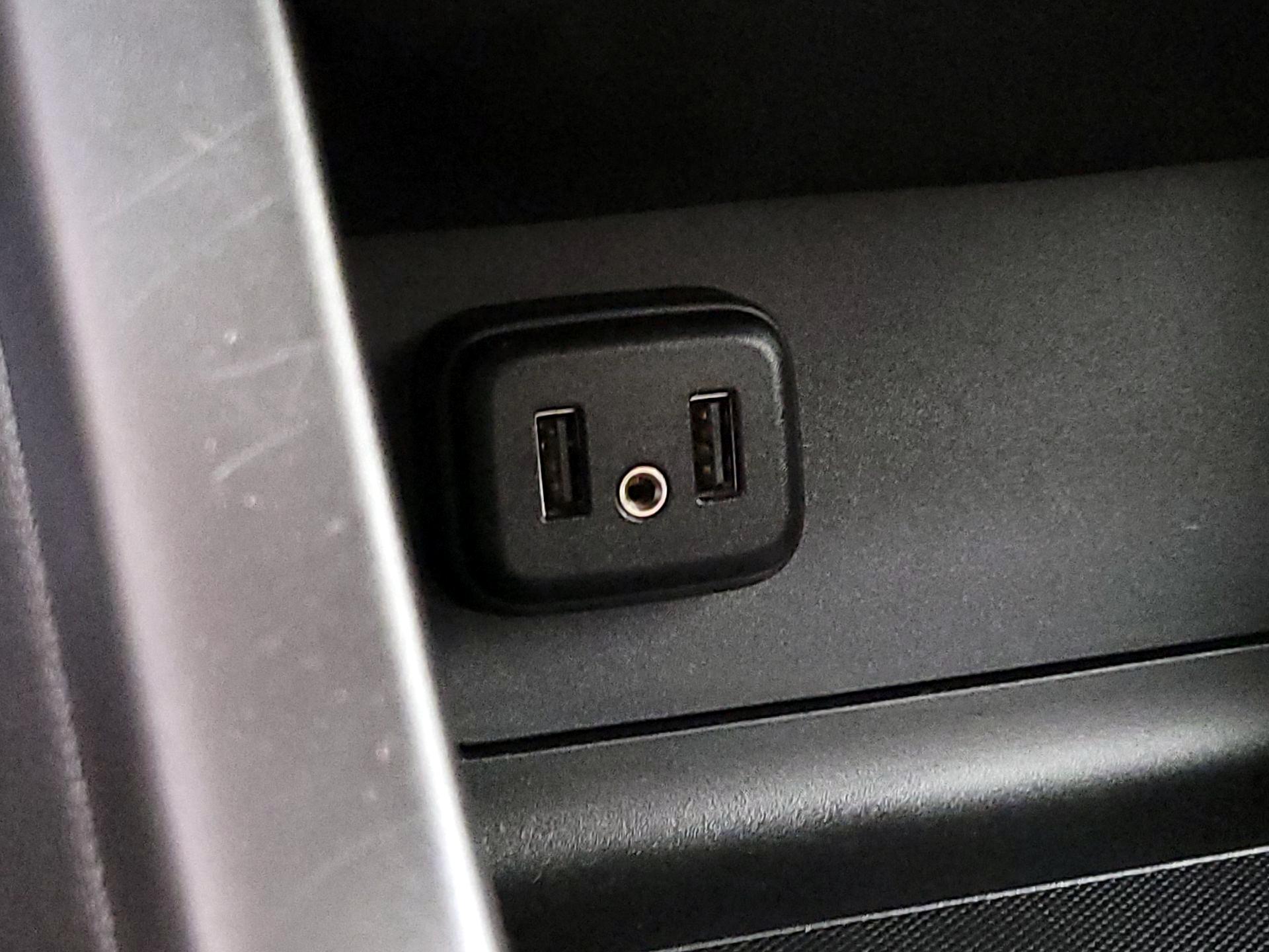 Thumbnail: 2020 GMC Canyon - 18