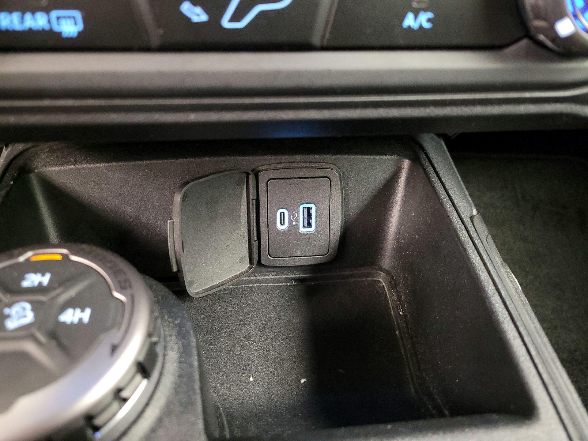 Thumbnail: 2023 Ford Bronco - 18