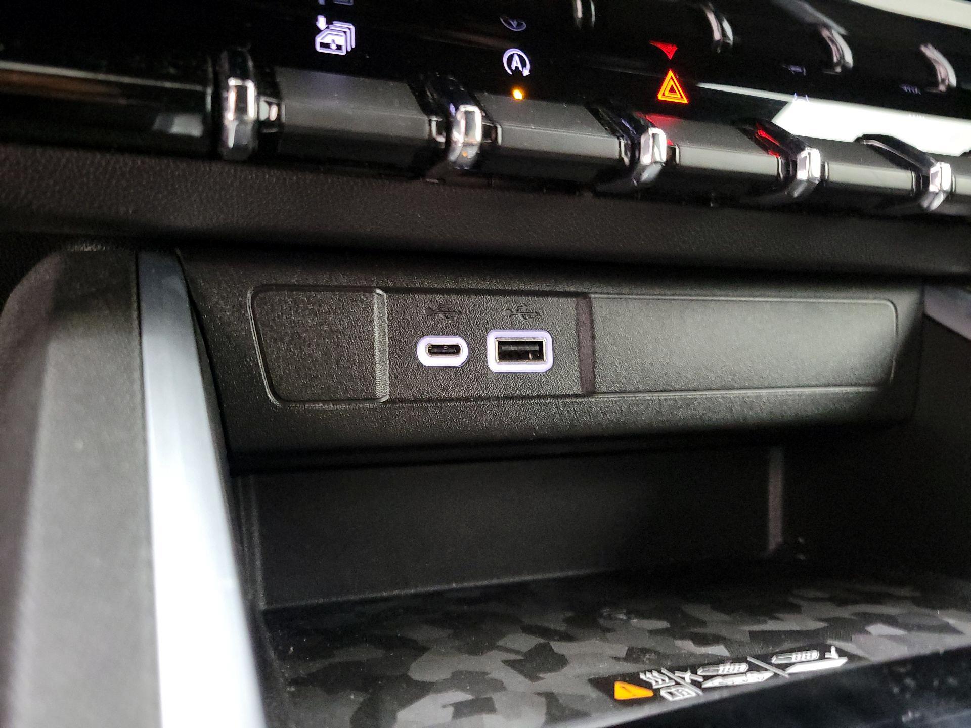 Thumbnail: 2023 Chevrolet Colorado - 19