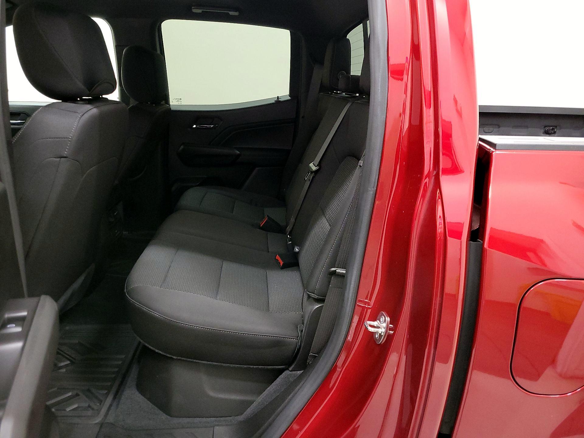 Thumbnail: 2023 Chevrolet Colorado - 20