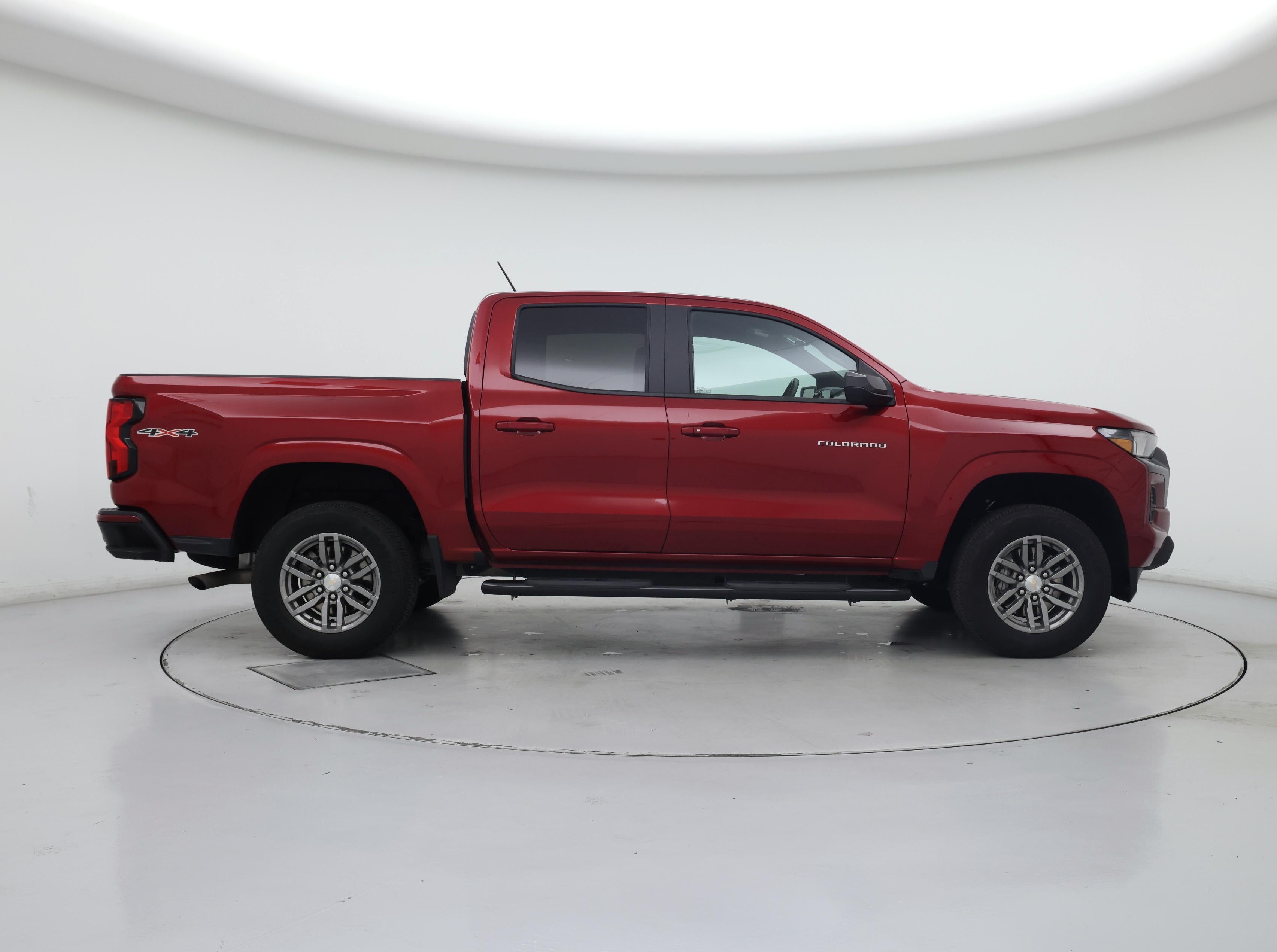 Thumbnail: 2023 Chevrolet Colorado - 7