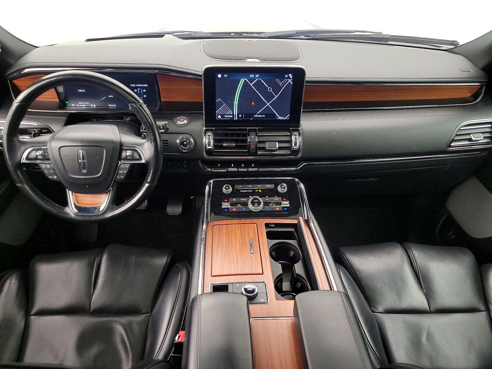 Thumbnail: 2019 Lincoln Navigator - 9