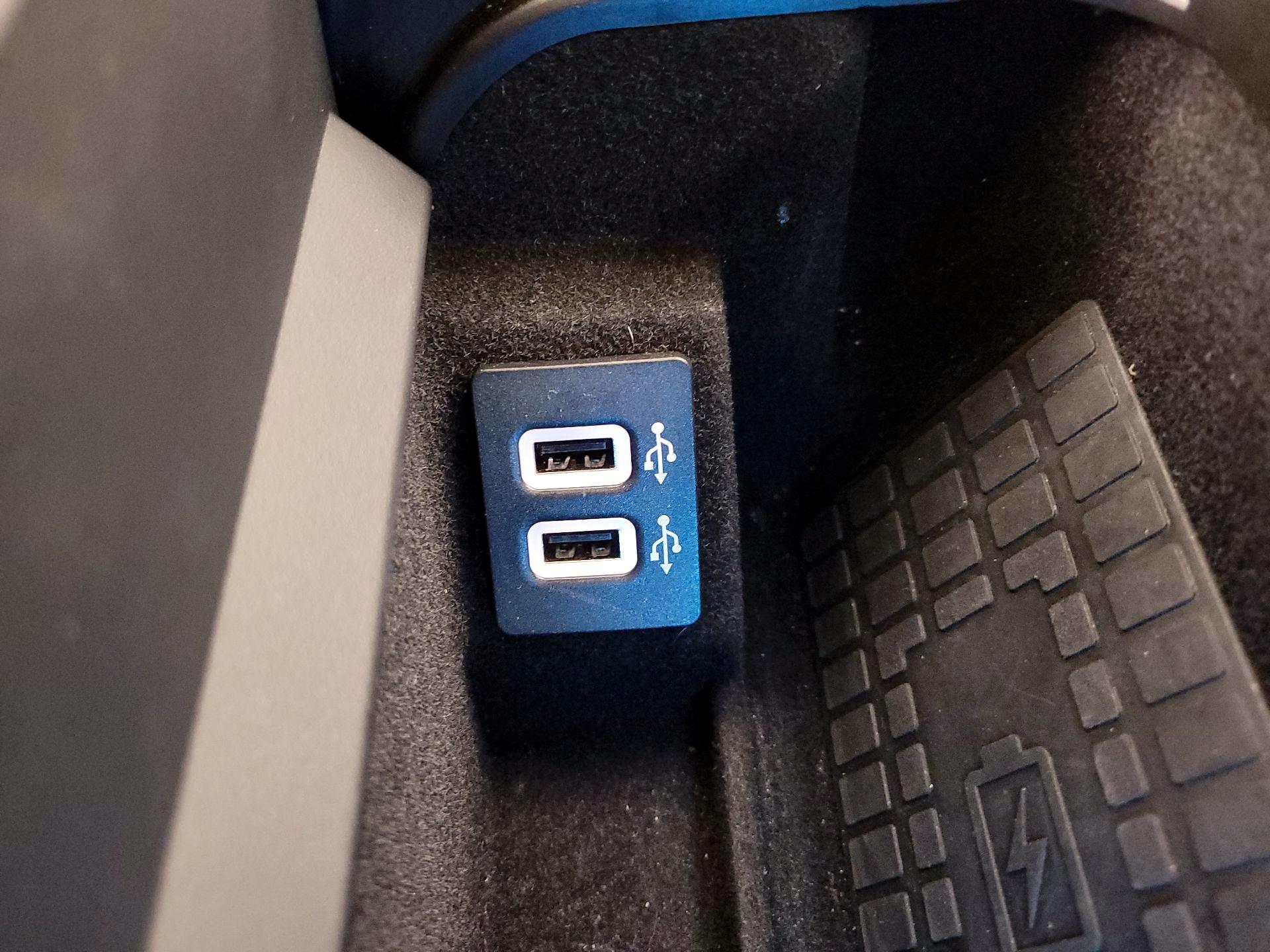 Thumbnail: 2019 Lincoln Navigator - 19