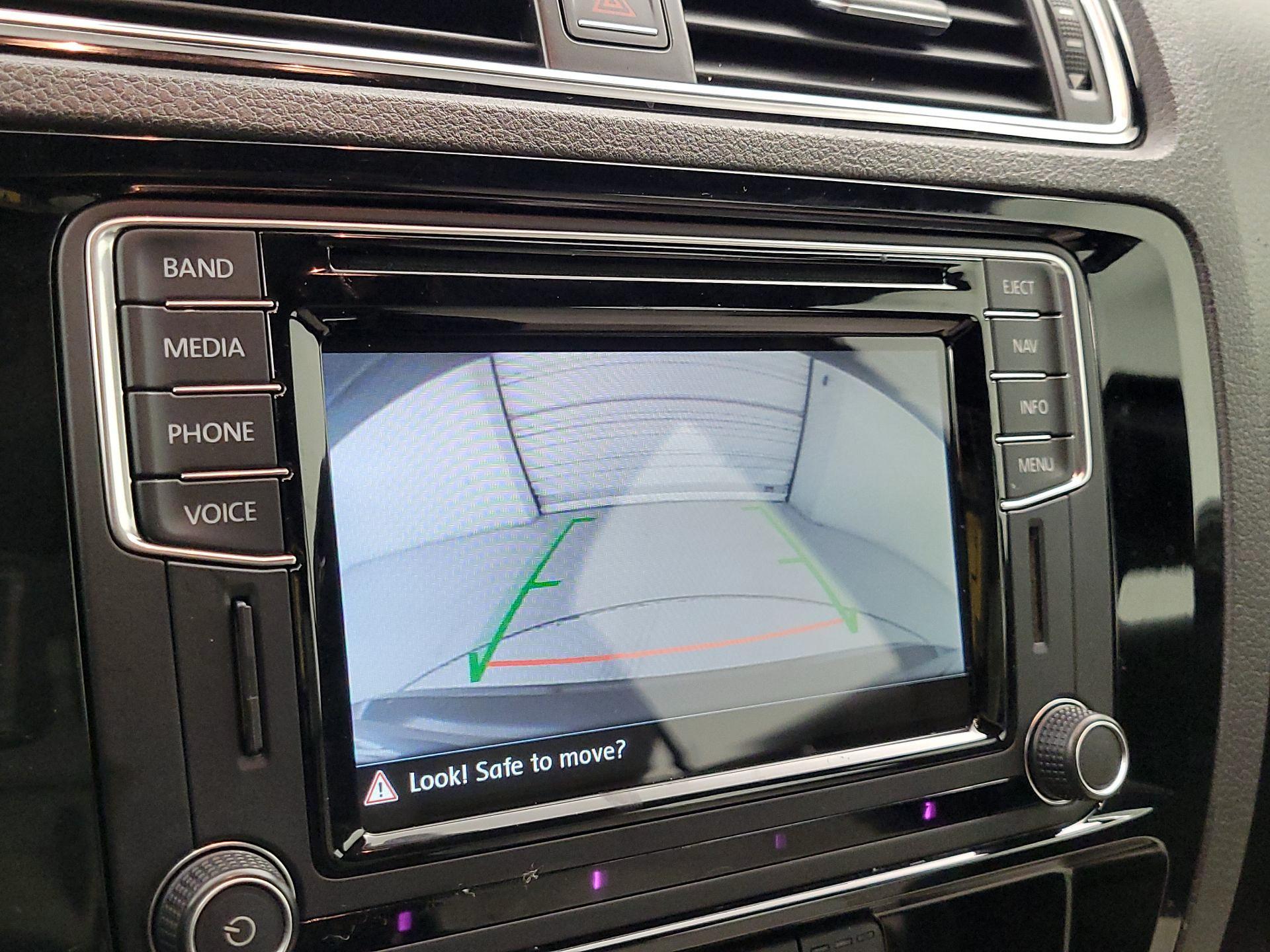 Thumbnail: 2016 Volkswagen Jetta - 14