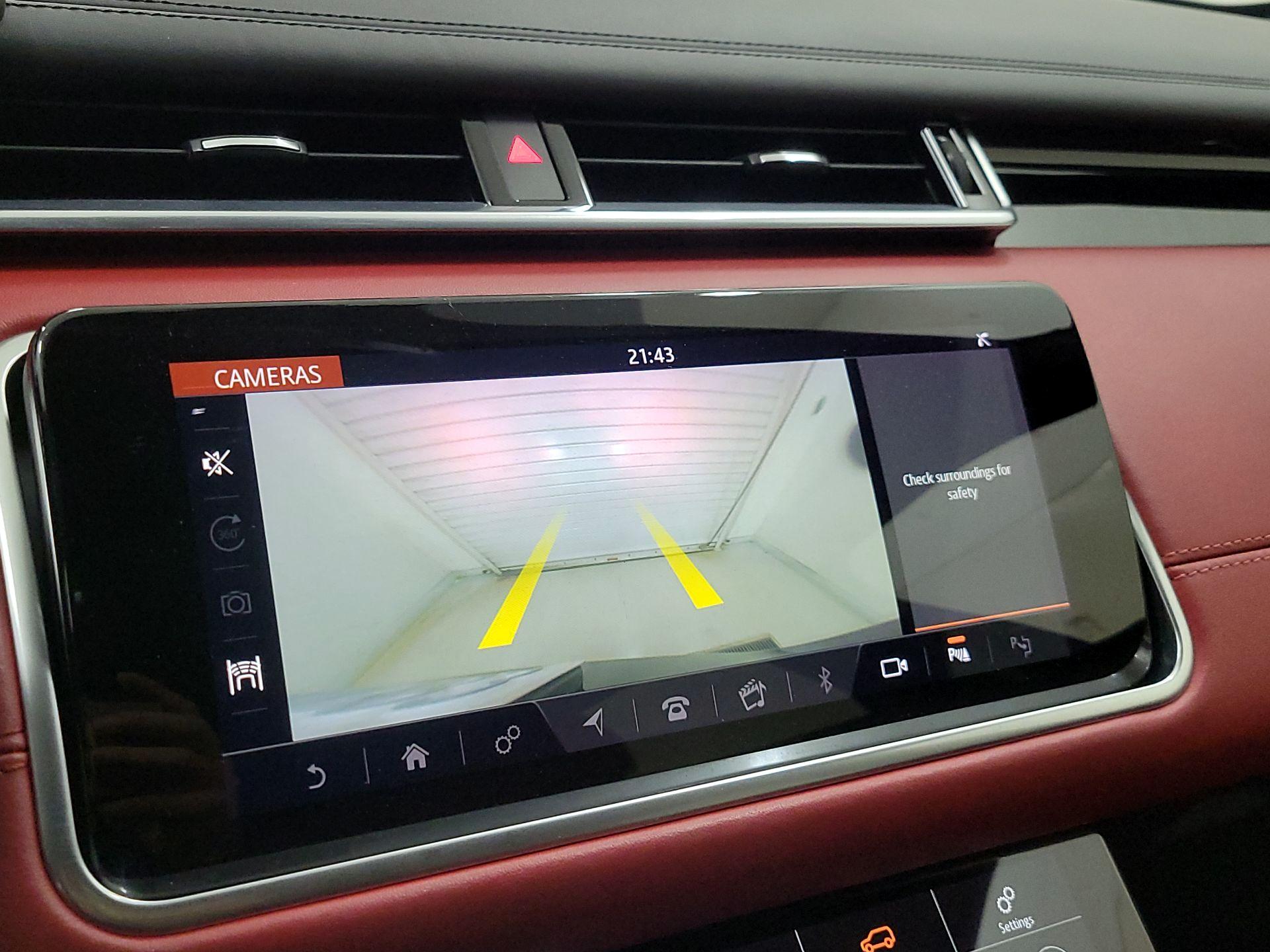 Thumbnail: 2020 Land Rover Range Rover - 15