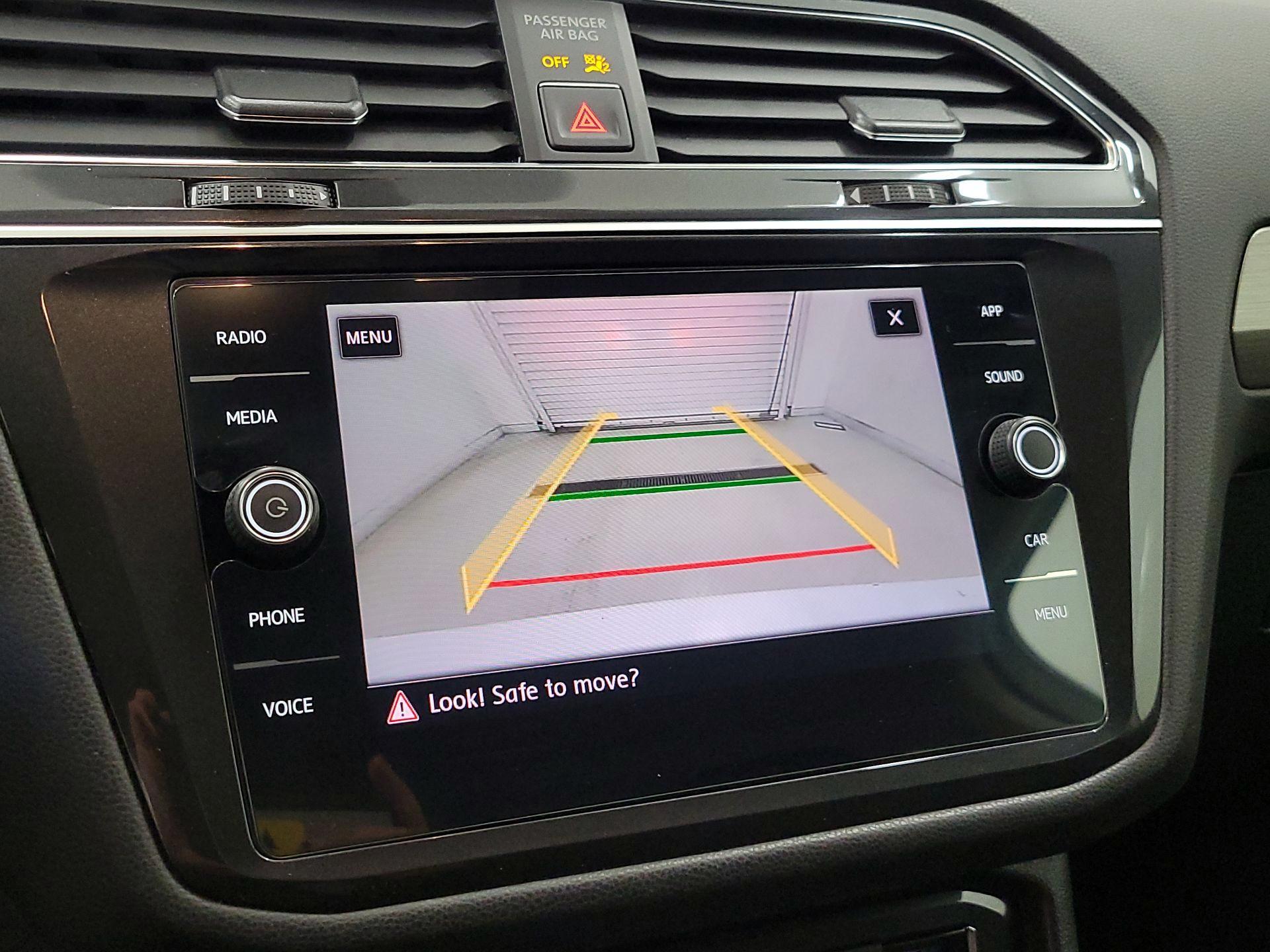 Thumbnail: 2018 Volkswagen Tiguan - 14