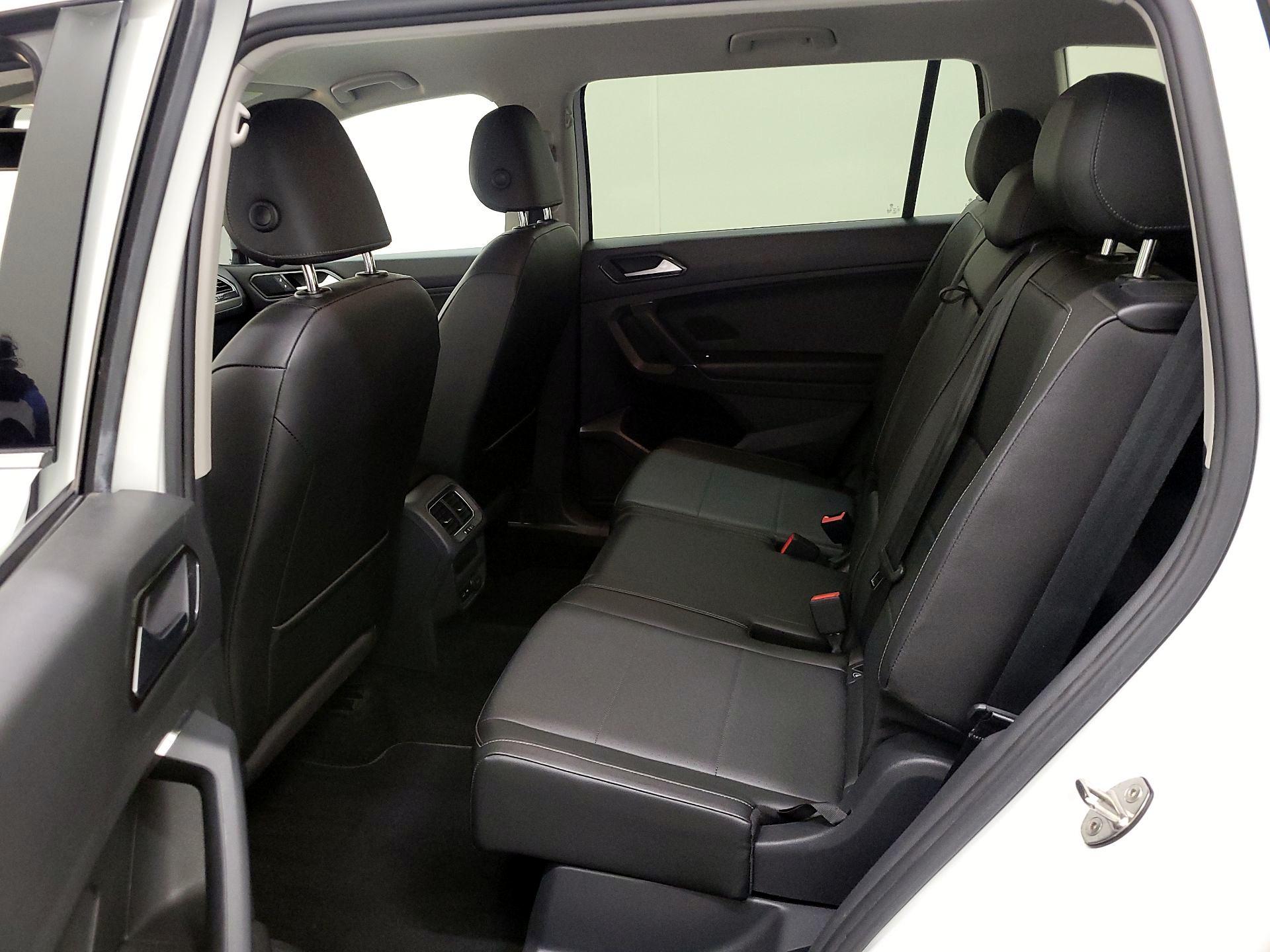 Thumbnail: 2018 Volkswagen Tiguan - 19