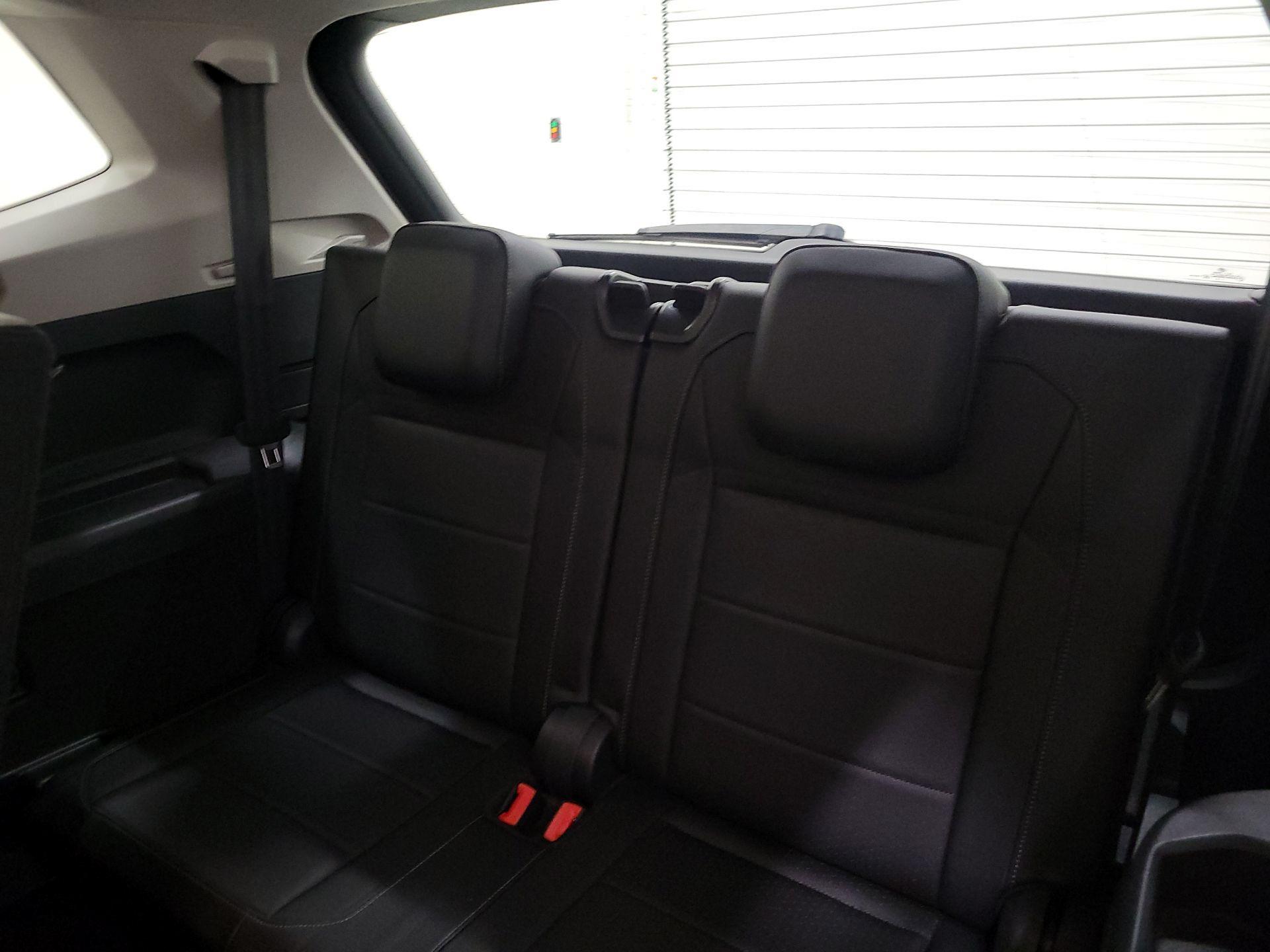 Thumbnail: 2018 Volkswagen Tiguan - 20