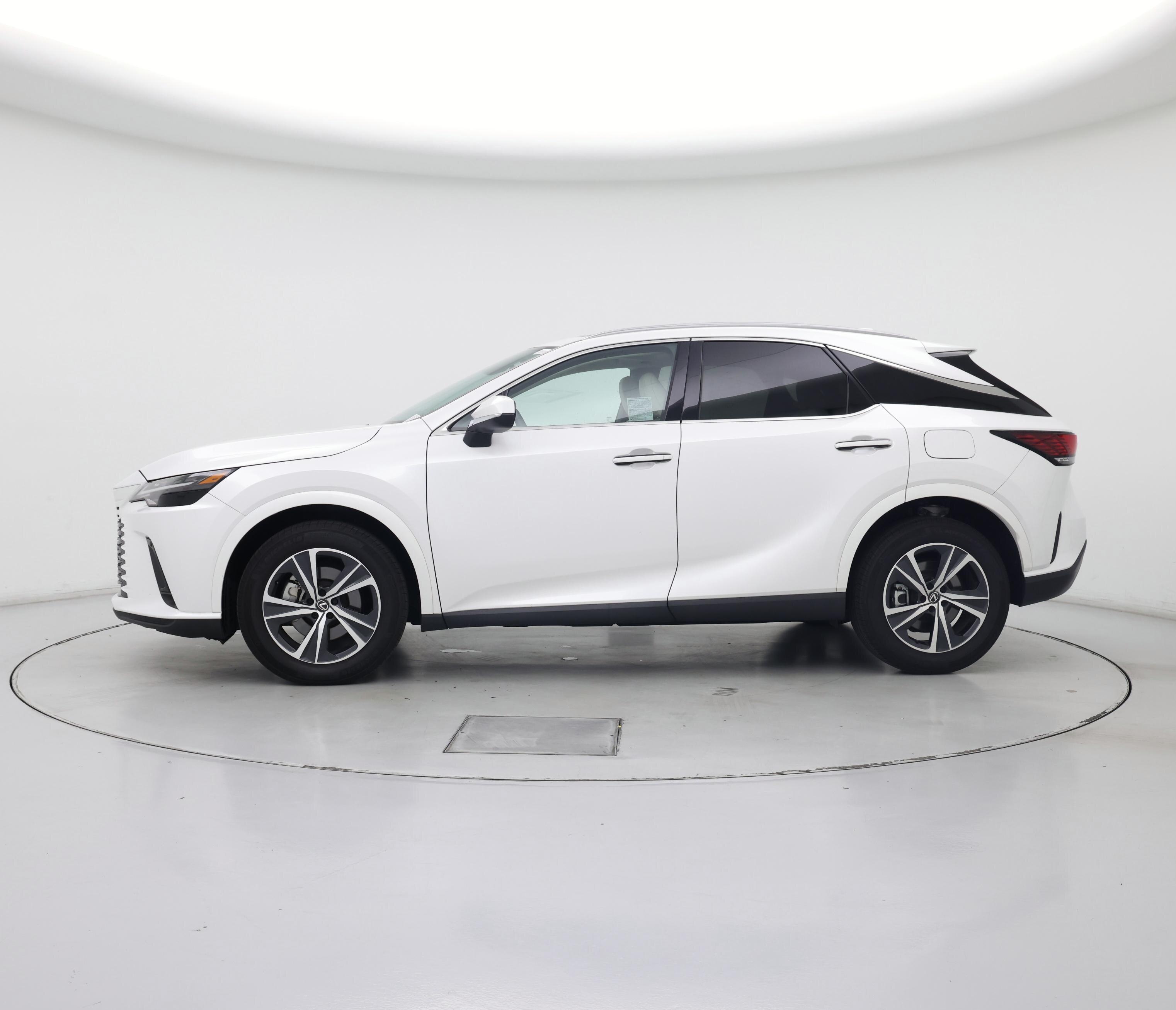 Thumbnail: 2024 Lexus RX - 3