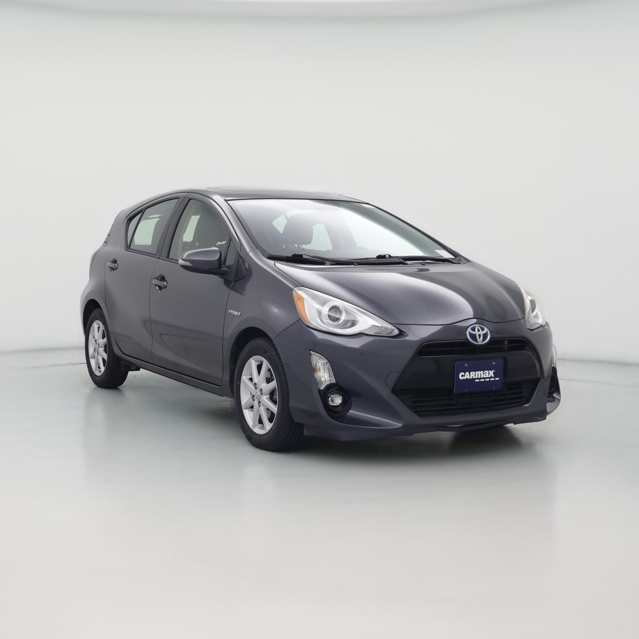 Thumbnail: 2016 Toyota Prius c - 1