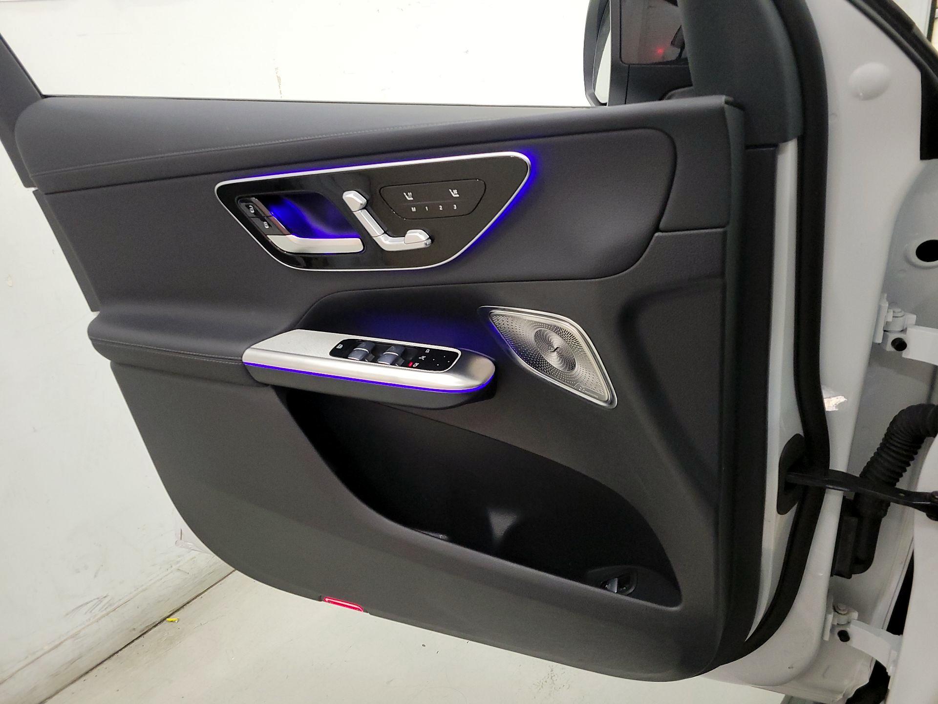 Thumbnail: 2024 Mercedes-Benz GLC - 12