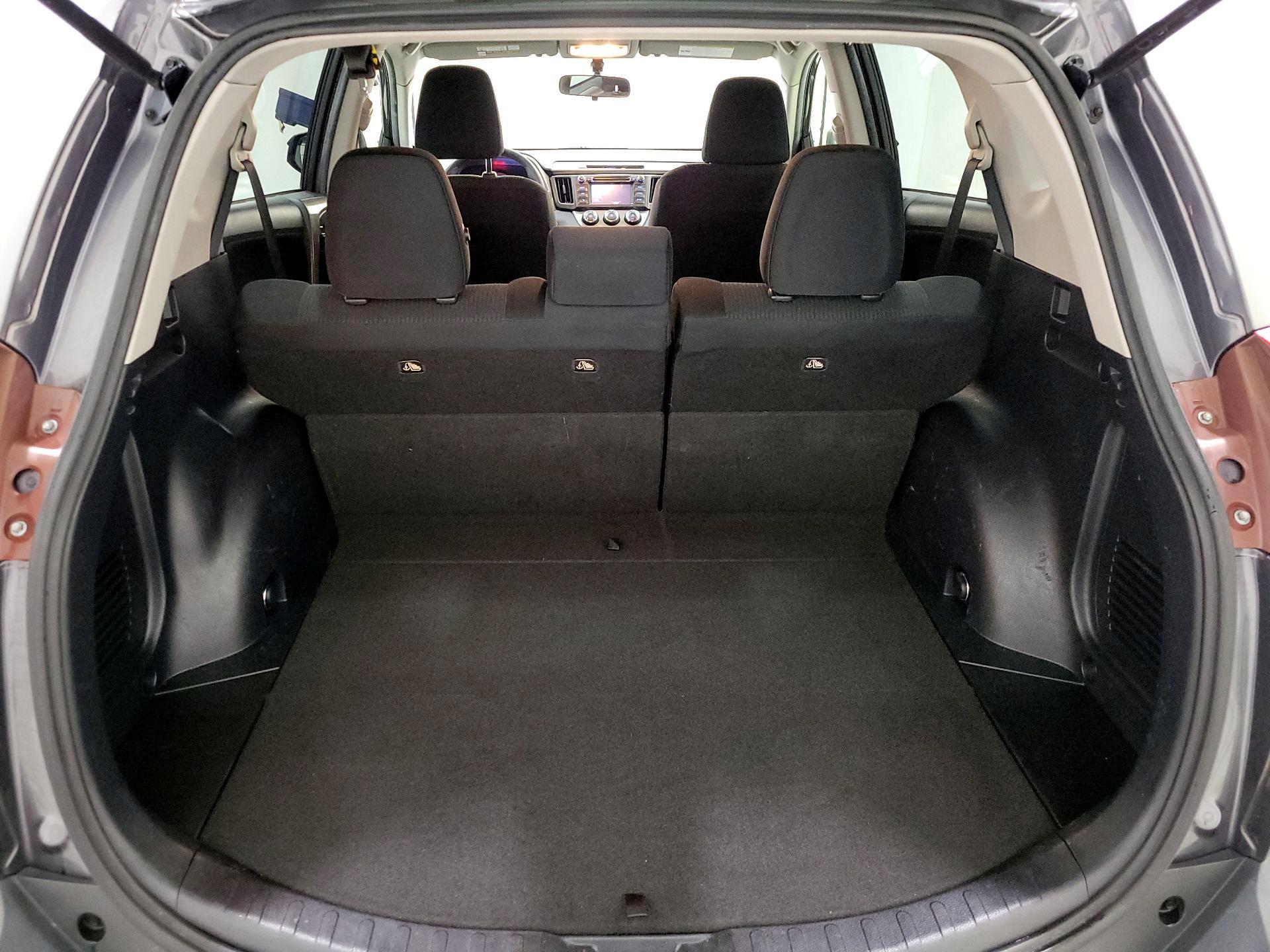 Thumbnail: 2014 Toyota RAV4 - 20