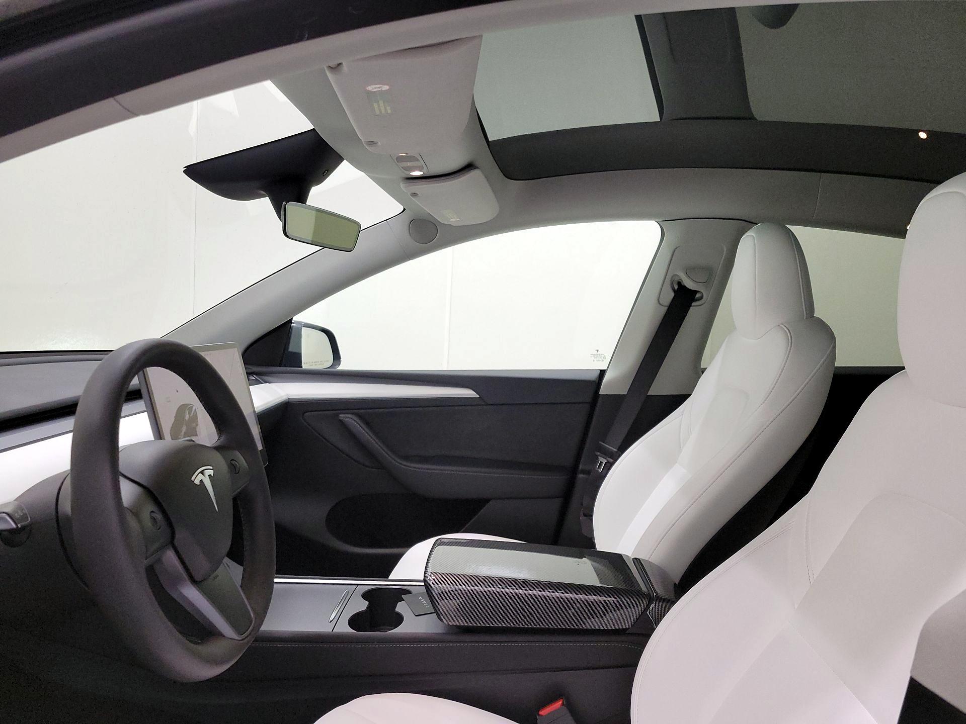 Thumbnail: 2023 Tesla Model Y - 19