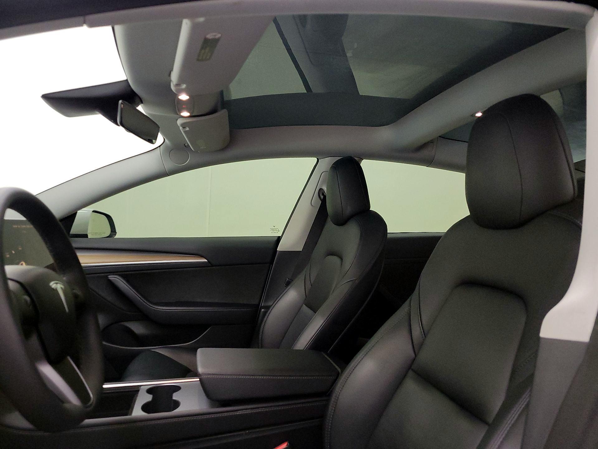 Thumbnail: 2022 Tesla Model 3 - 18