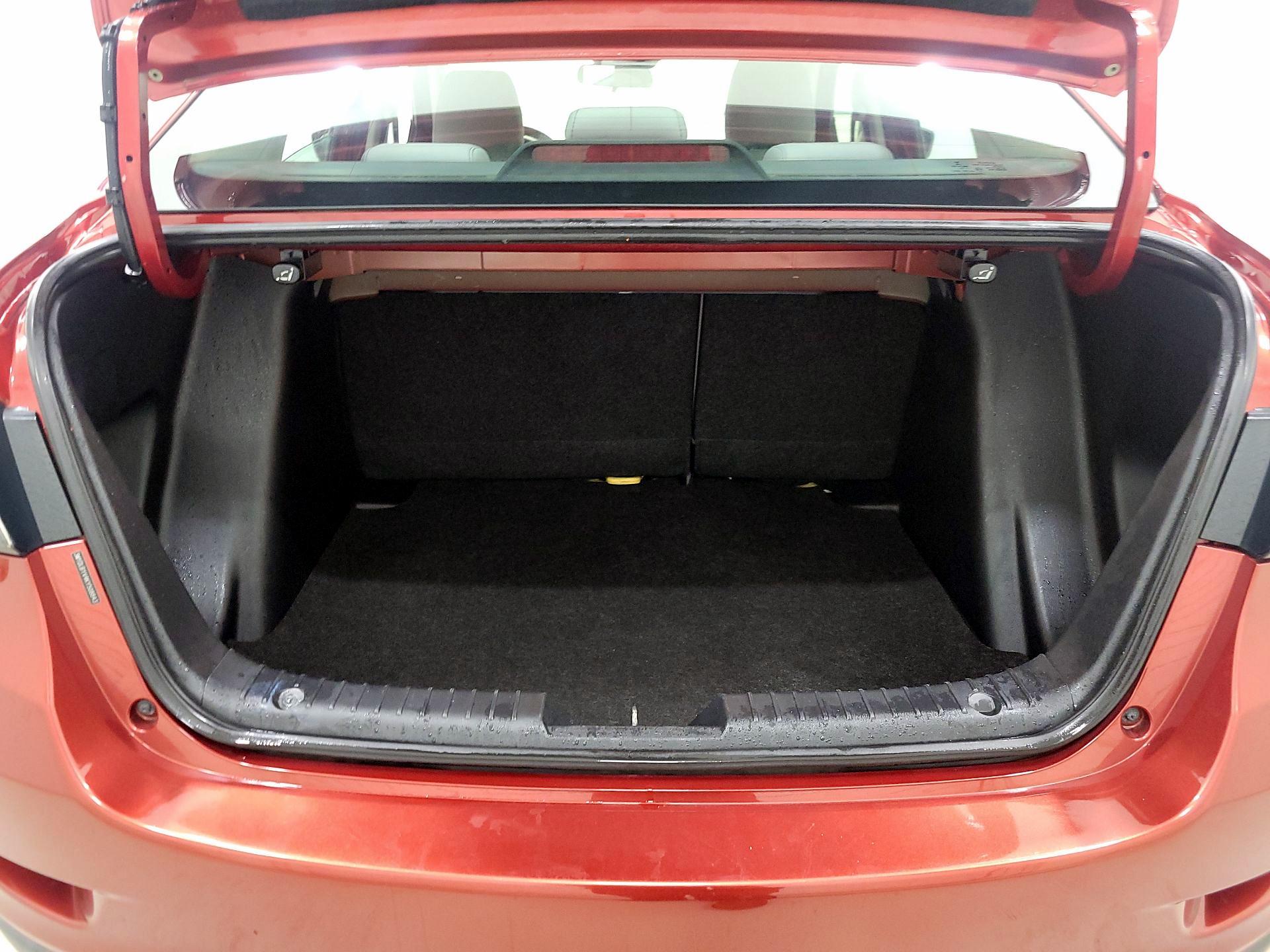 Thumbnail: 2019 Toyota Yaris - 19