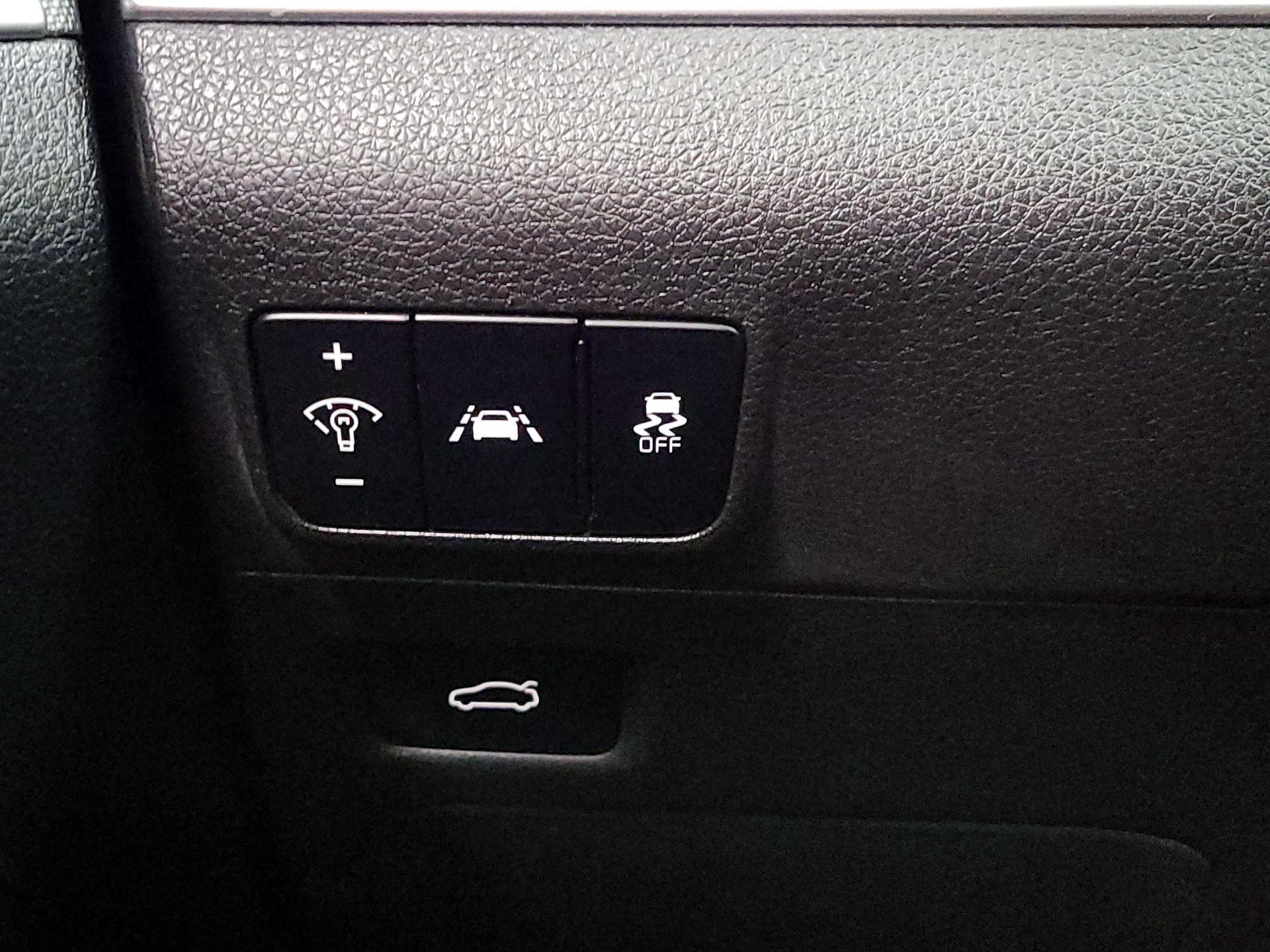 Thumbnail: 2022 Kia K5 - 13