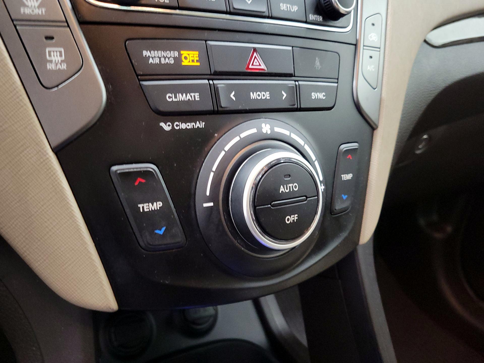 Thumbnail: 2017 Hyundai Santa Fe - 17