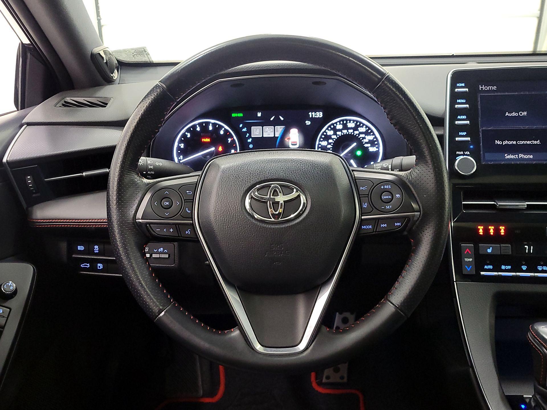 Thumbnail: 2020 Toyota Avalon - 10