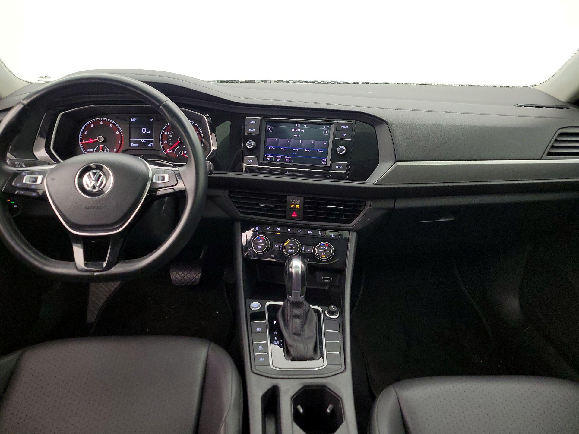 Thumbnail: 2019 Volkswagen Jetta - 9