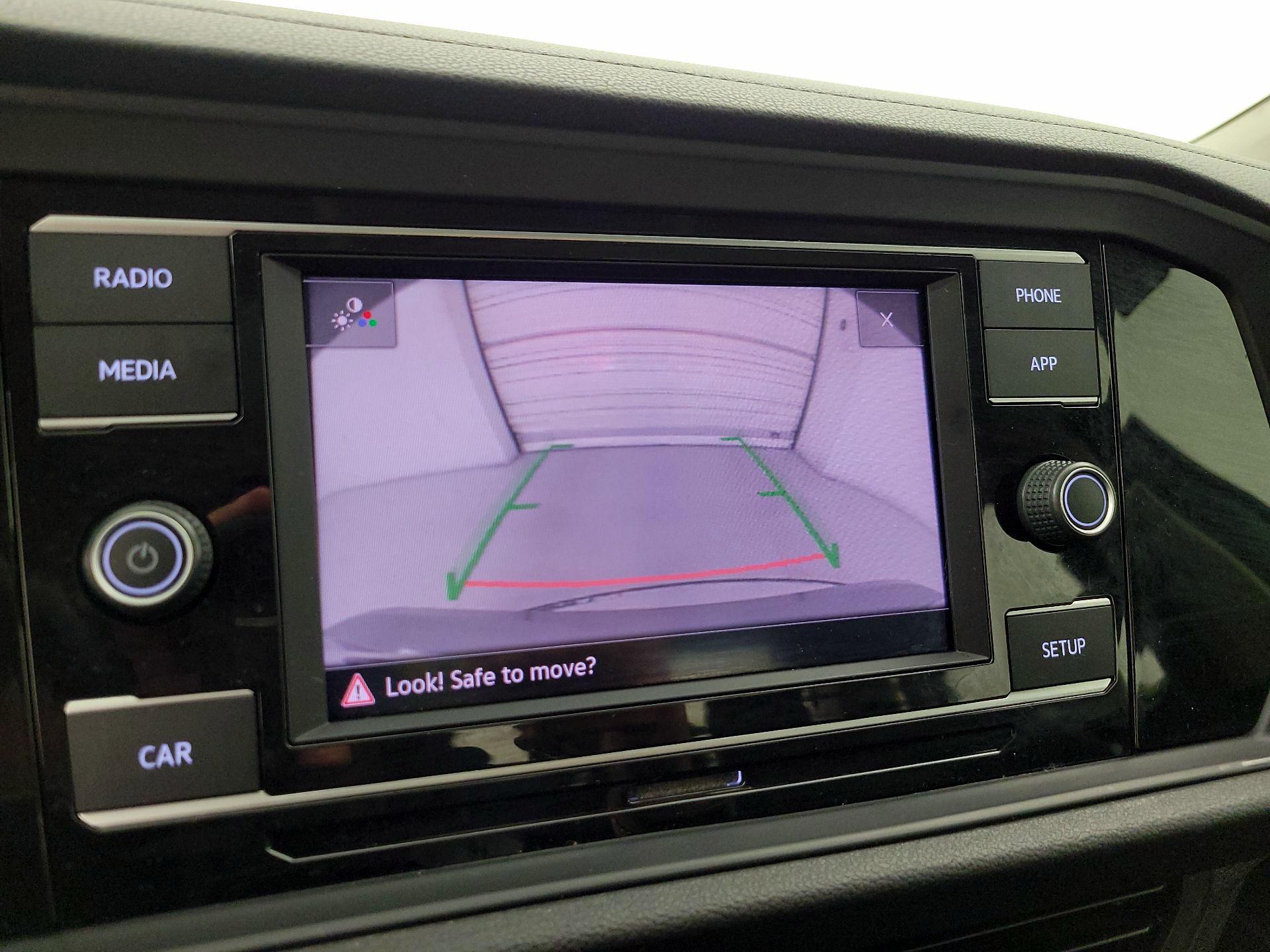 Thumbnail: 2019 Volkswagen Jetta - 14