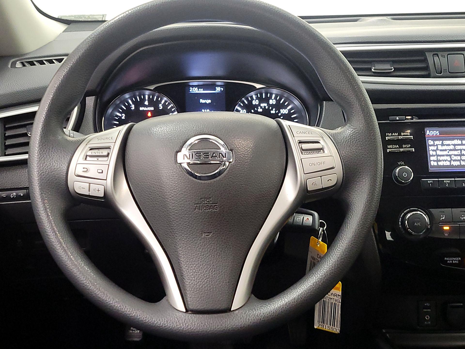 Thumbnail: 2016 Nissan Rogue - 10