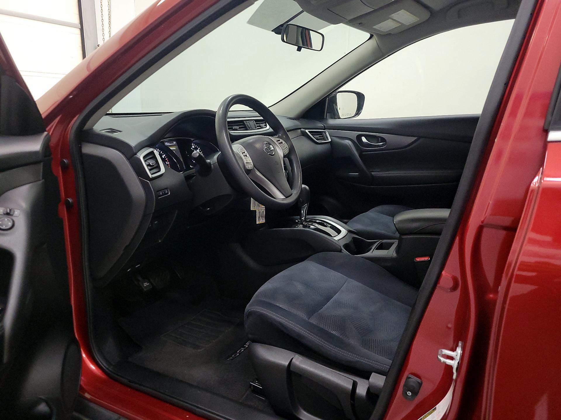 Thumbnail: 2016 Nissan Rogue - 11