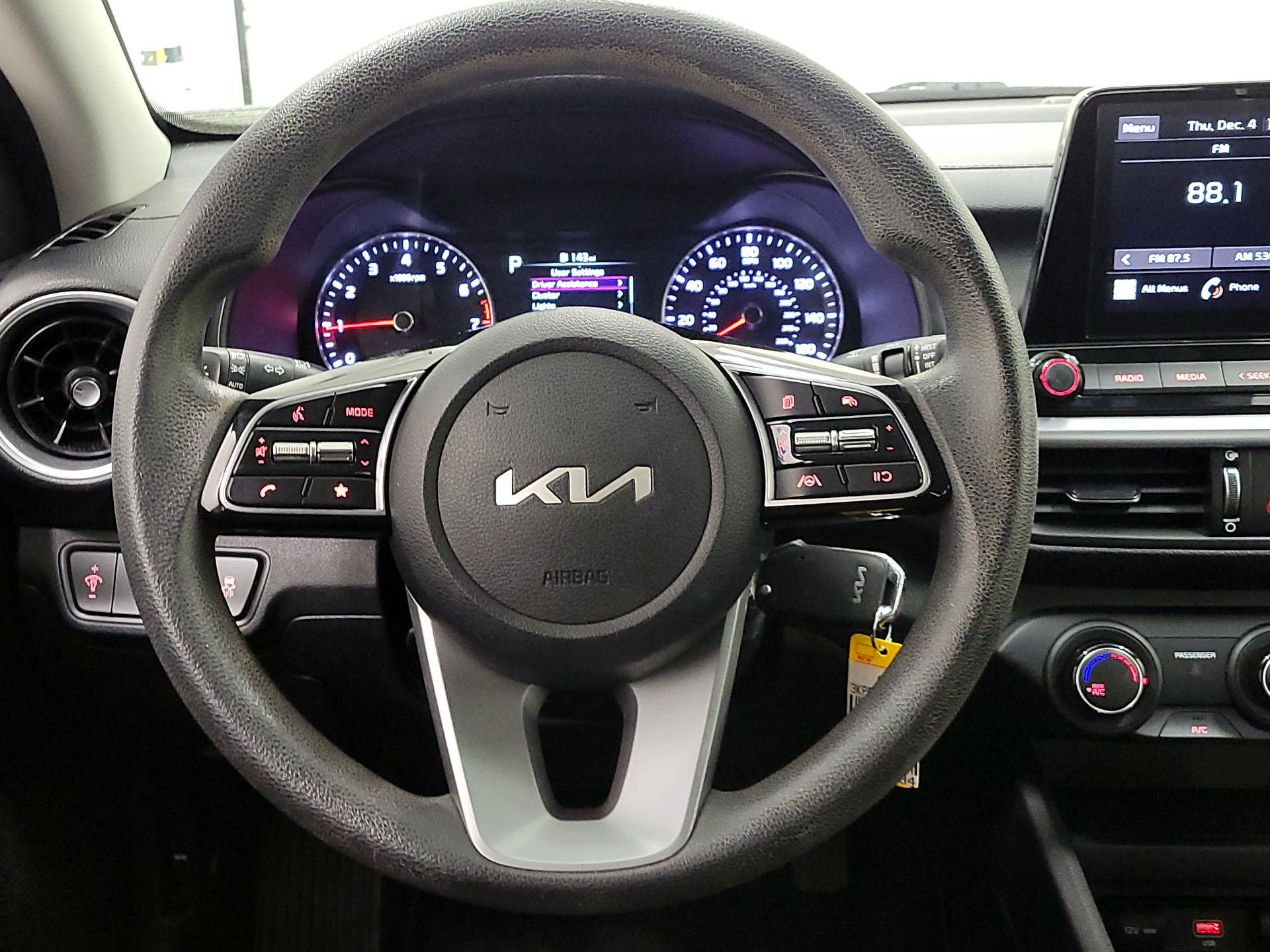 Thumbnail: 2022 Kia Forte - 10