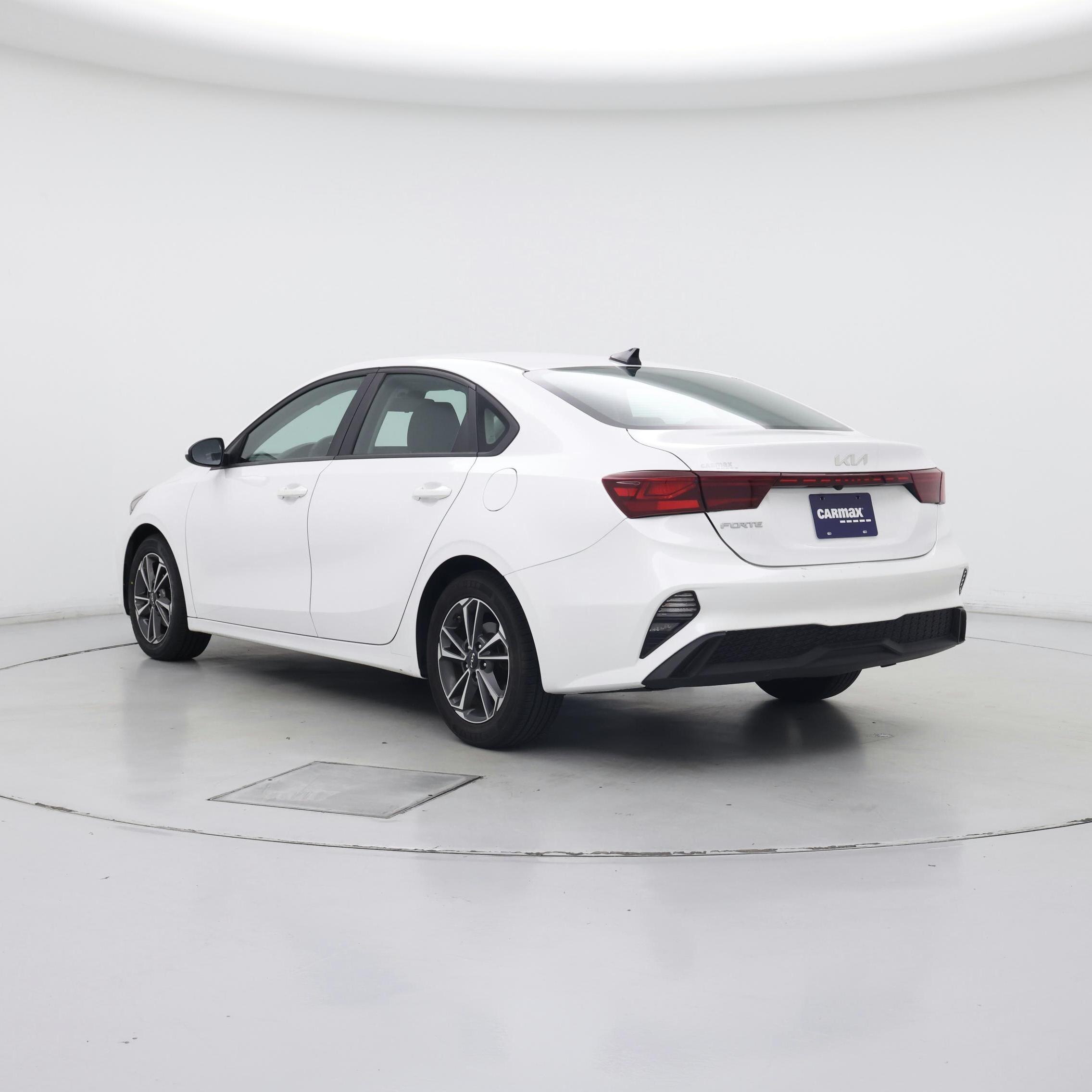 Thumbnail: 2022 Kia Forte - 2