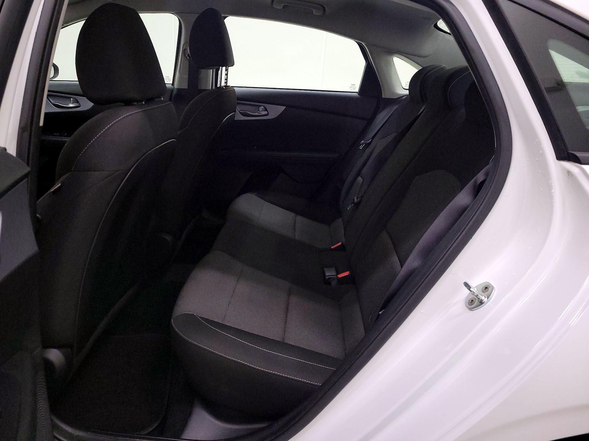 Thumbnail: 2022 Kia Forte - 19