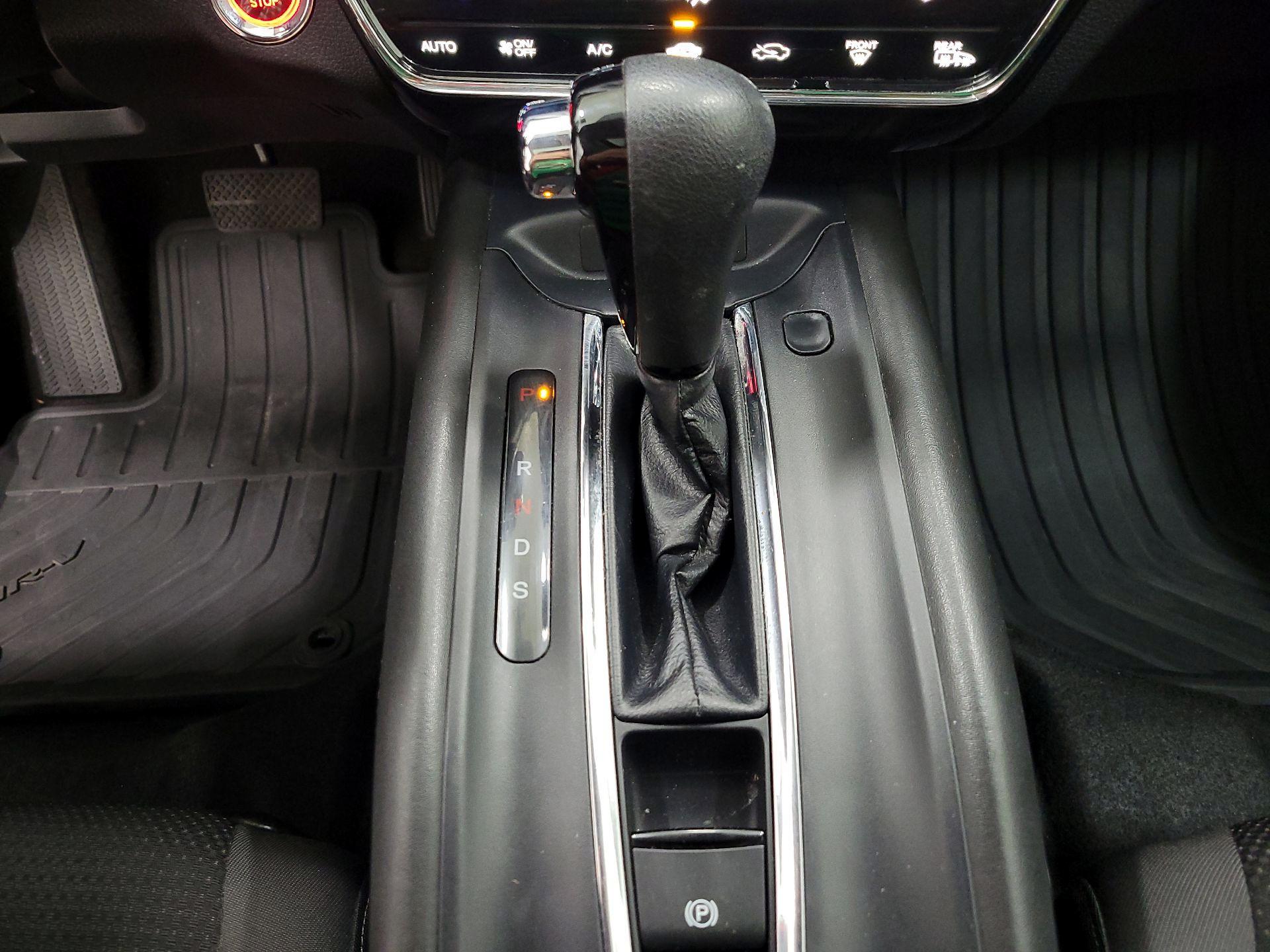 Thumbnail: 2022 Honda HR-V - 17