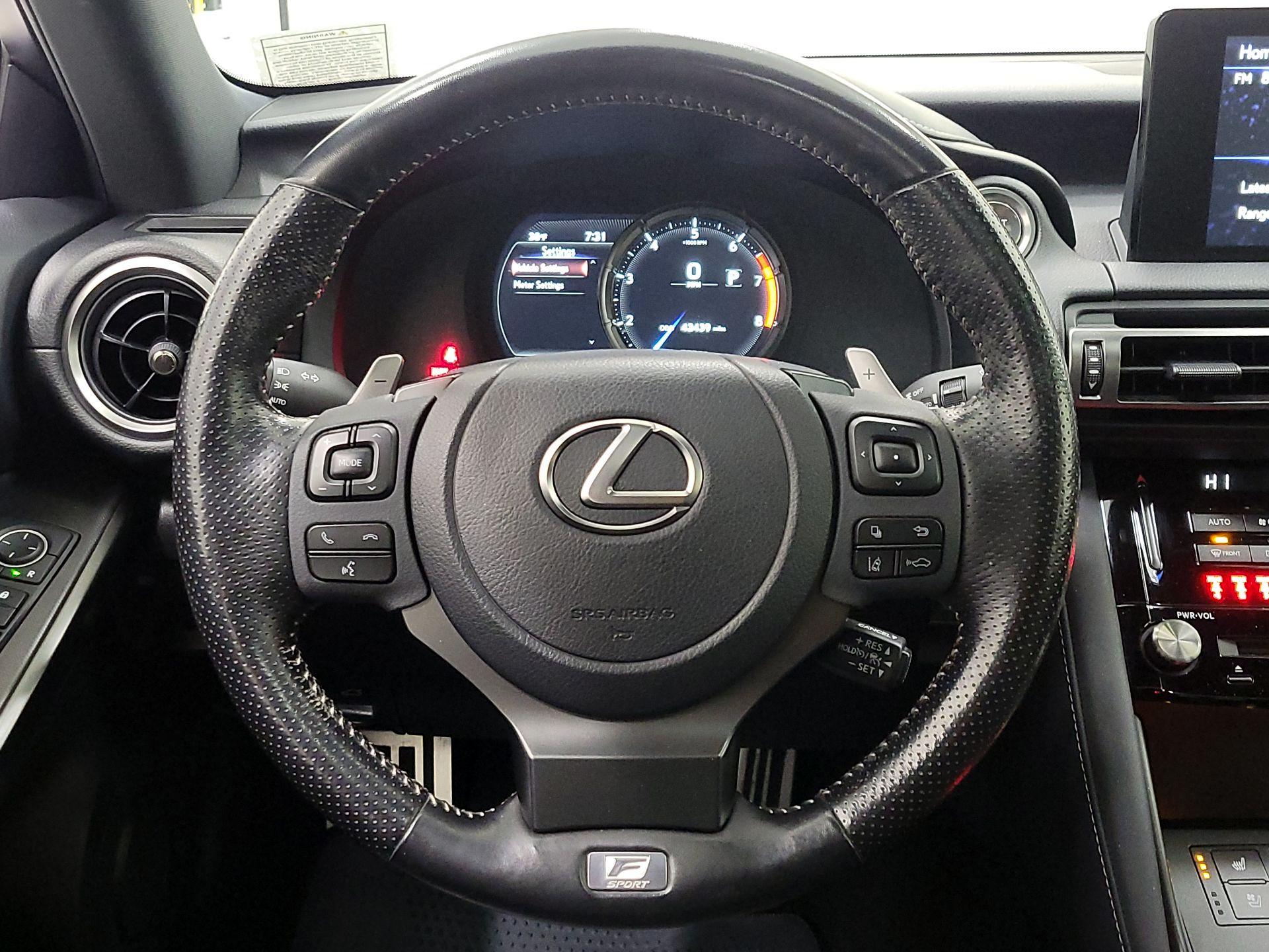 Thumbnail: 2021 Lexus IS - 10