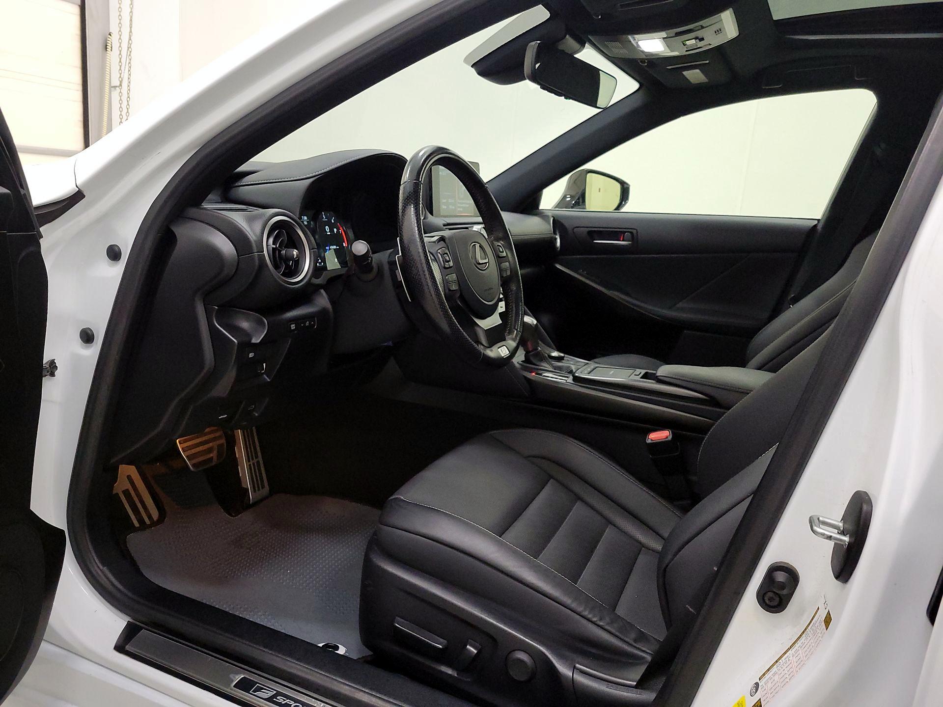 Thumbnail: 2021 Lexus IS - 11