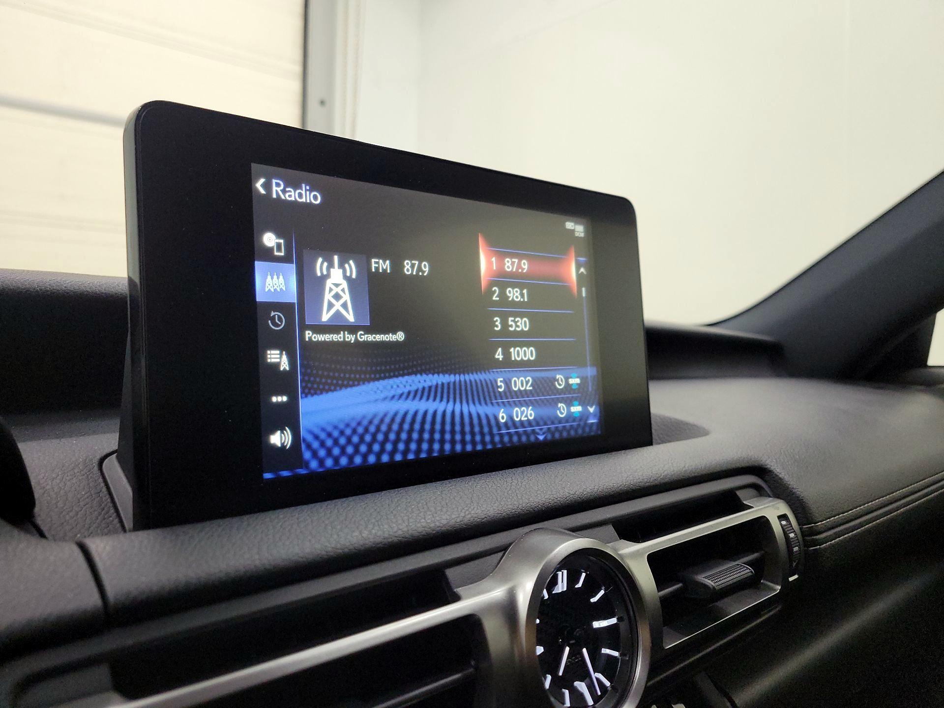 Thumbnail: 2021 Lexus IS - 15