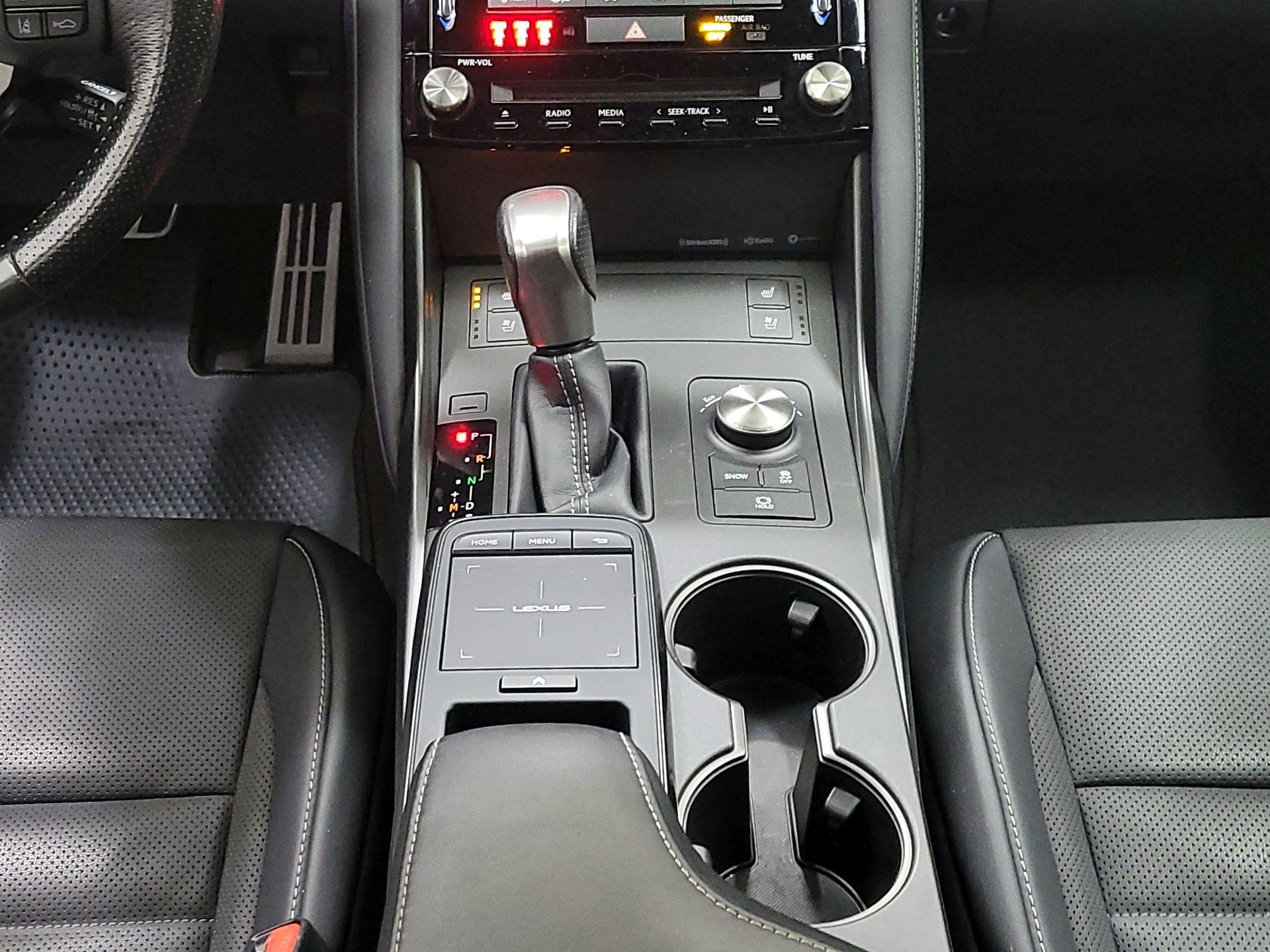 Thumbnail: 2021 Lexus IS - 17