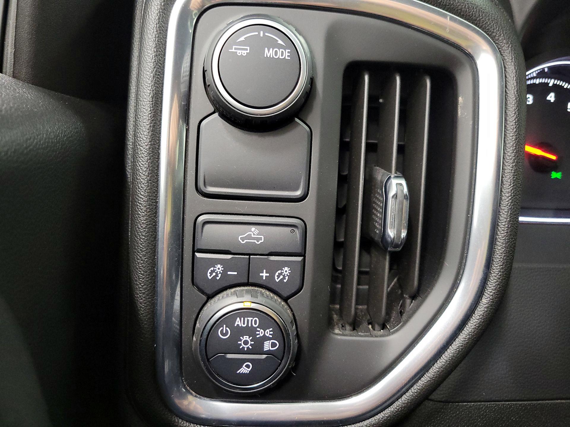 Thumbnail: 2021 Chevrolet Silverado 1500 - 13