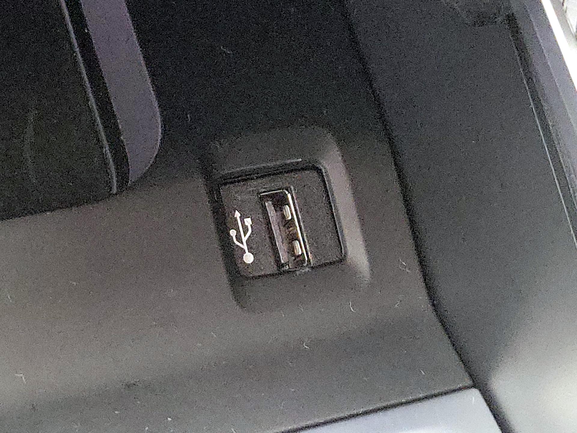 Thumbnail: 2021 BMW X6 - 19