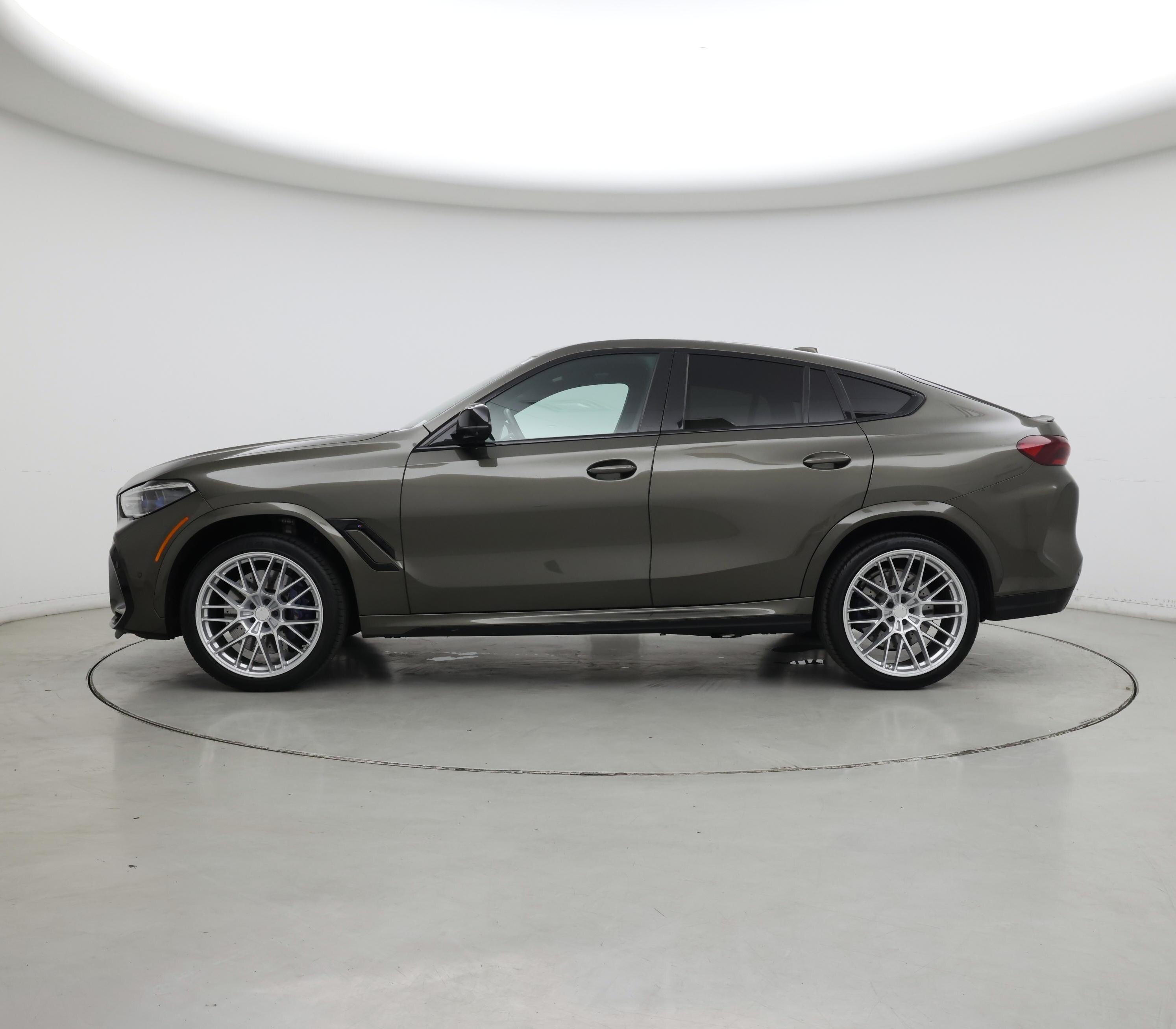Thumbnail: 2021 BMW X6 - 3