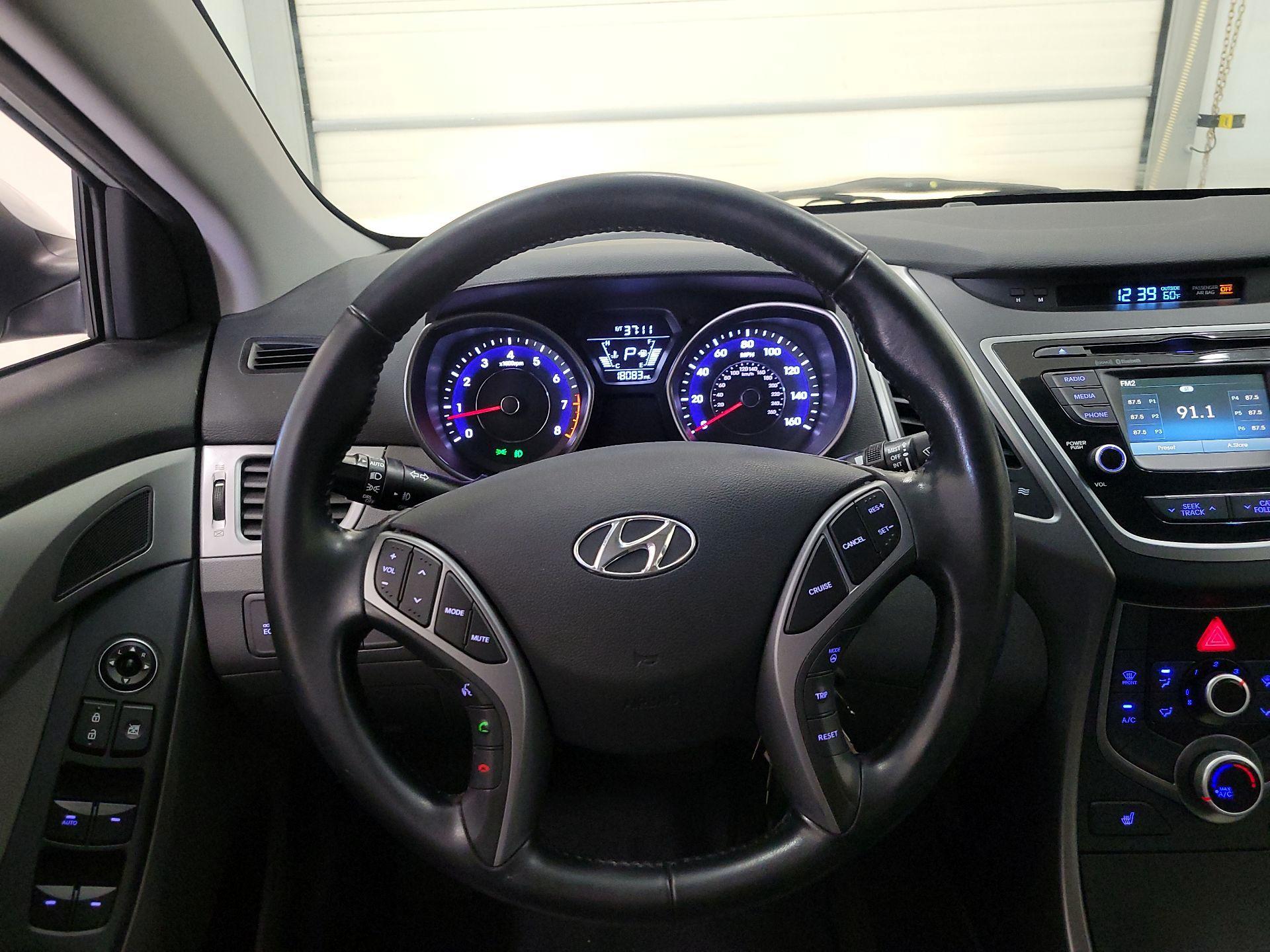 Thumbnail: 2015 Hyundai Elantra - 10