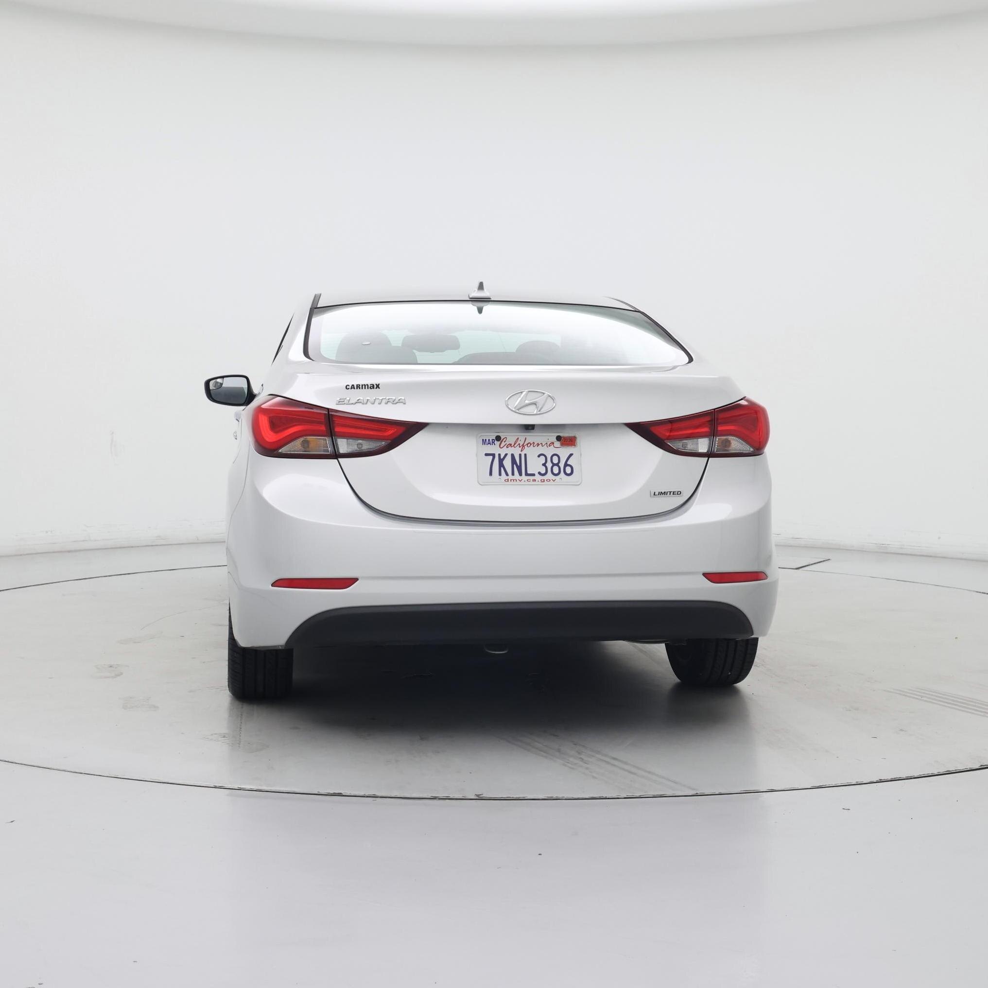 Thumbnail: 2015 Hyundai Elantra - 6