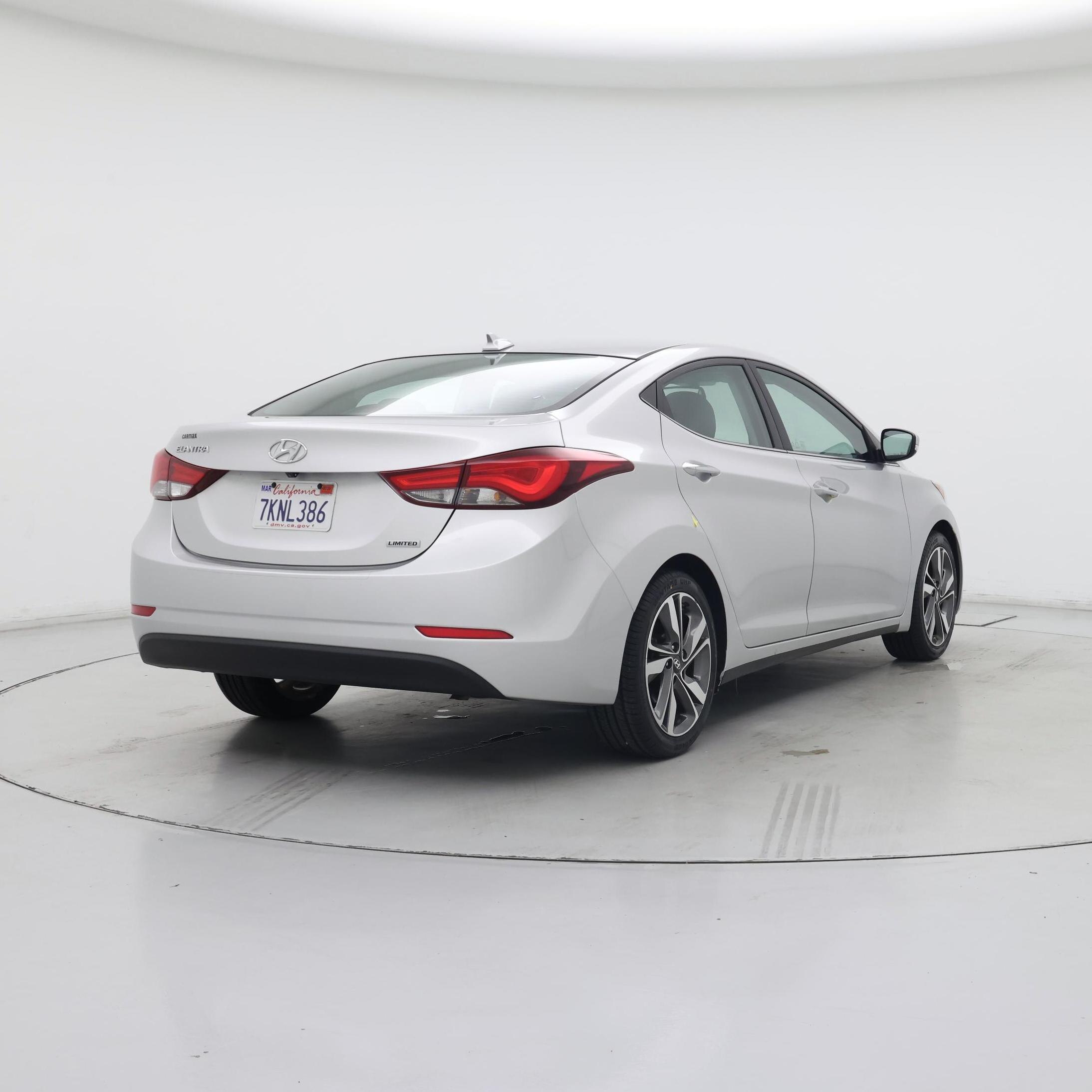 Thumbnail: 2015 Hyundai Elantra - 8