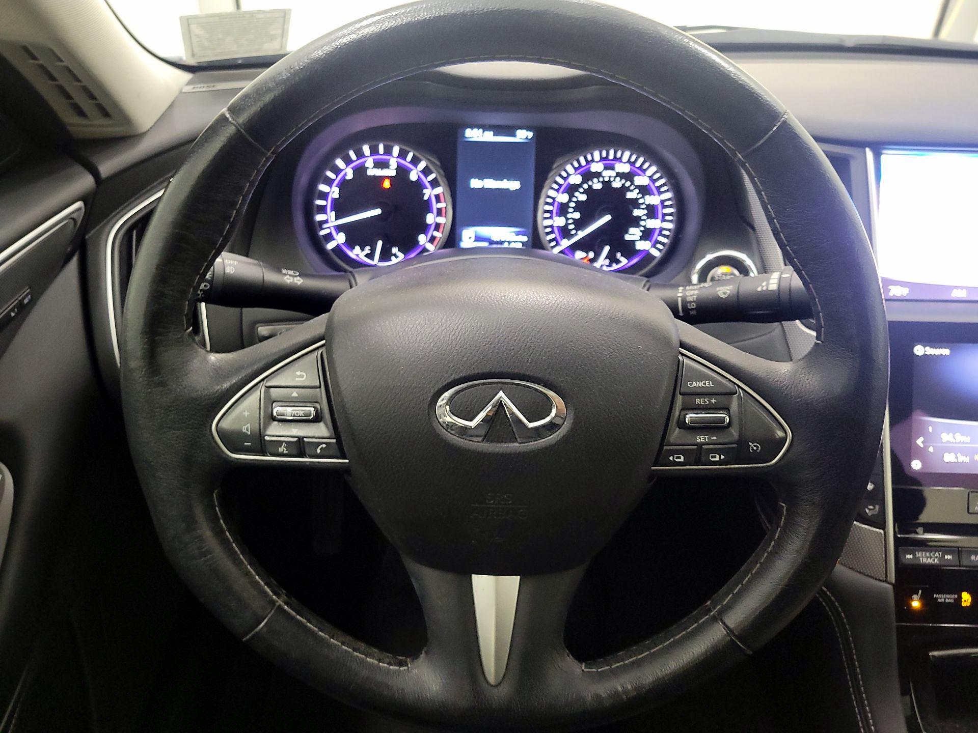 Thumbnail: 2016 INFINITI Q50 - 10