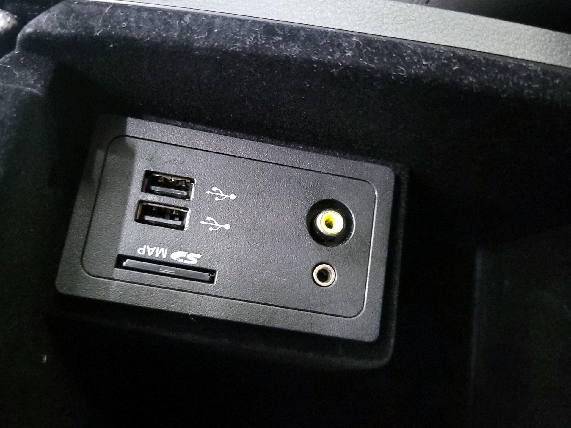 Thumbnail: 2016 INFINITI Q50 - 19