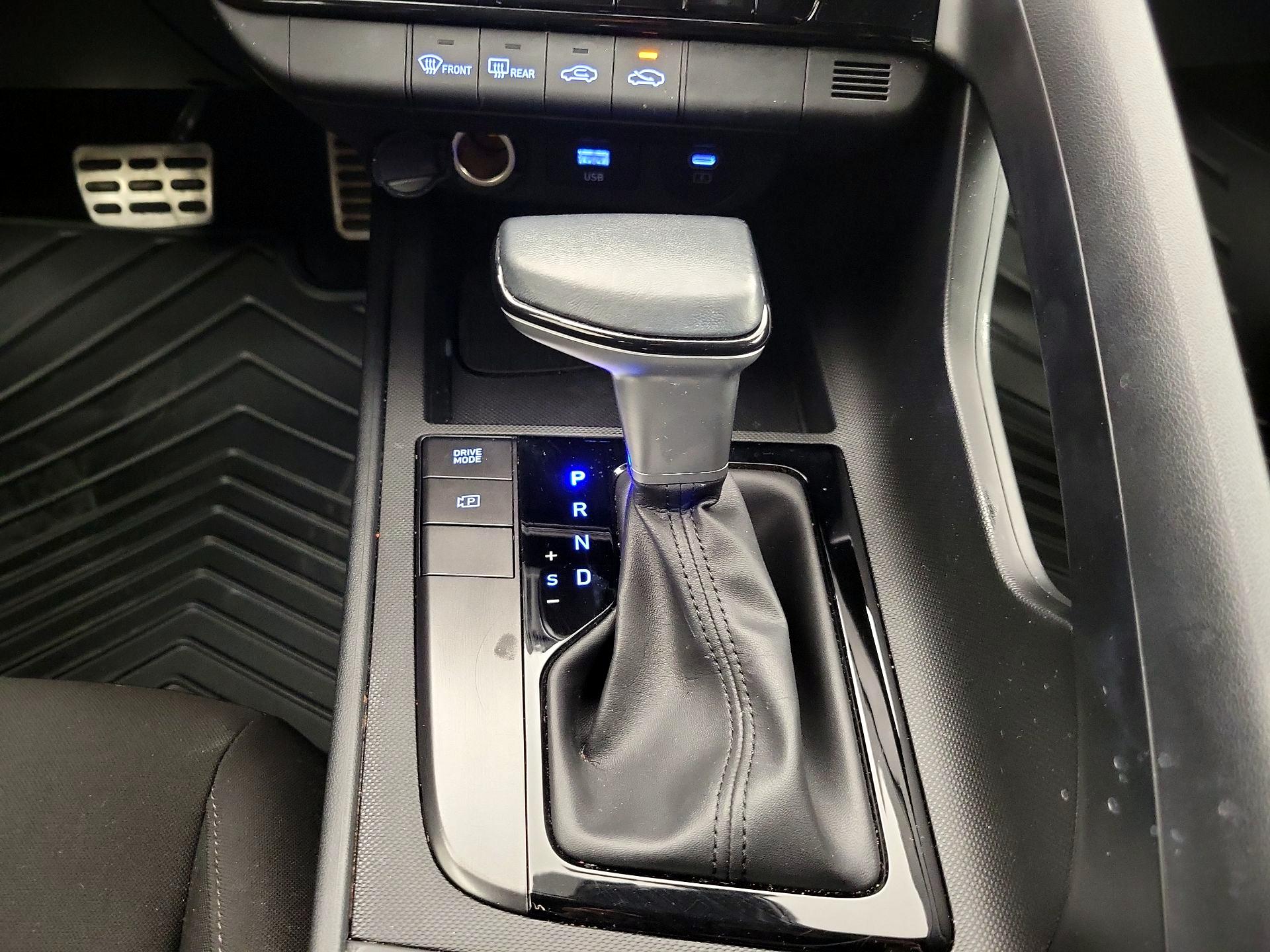 Thumbnail: 2025 Hyundai Elantra - 17