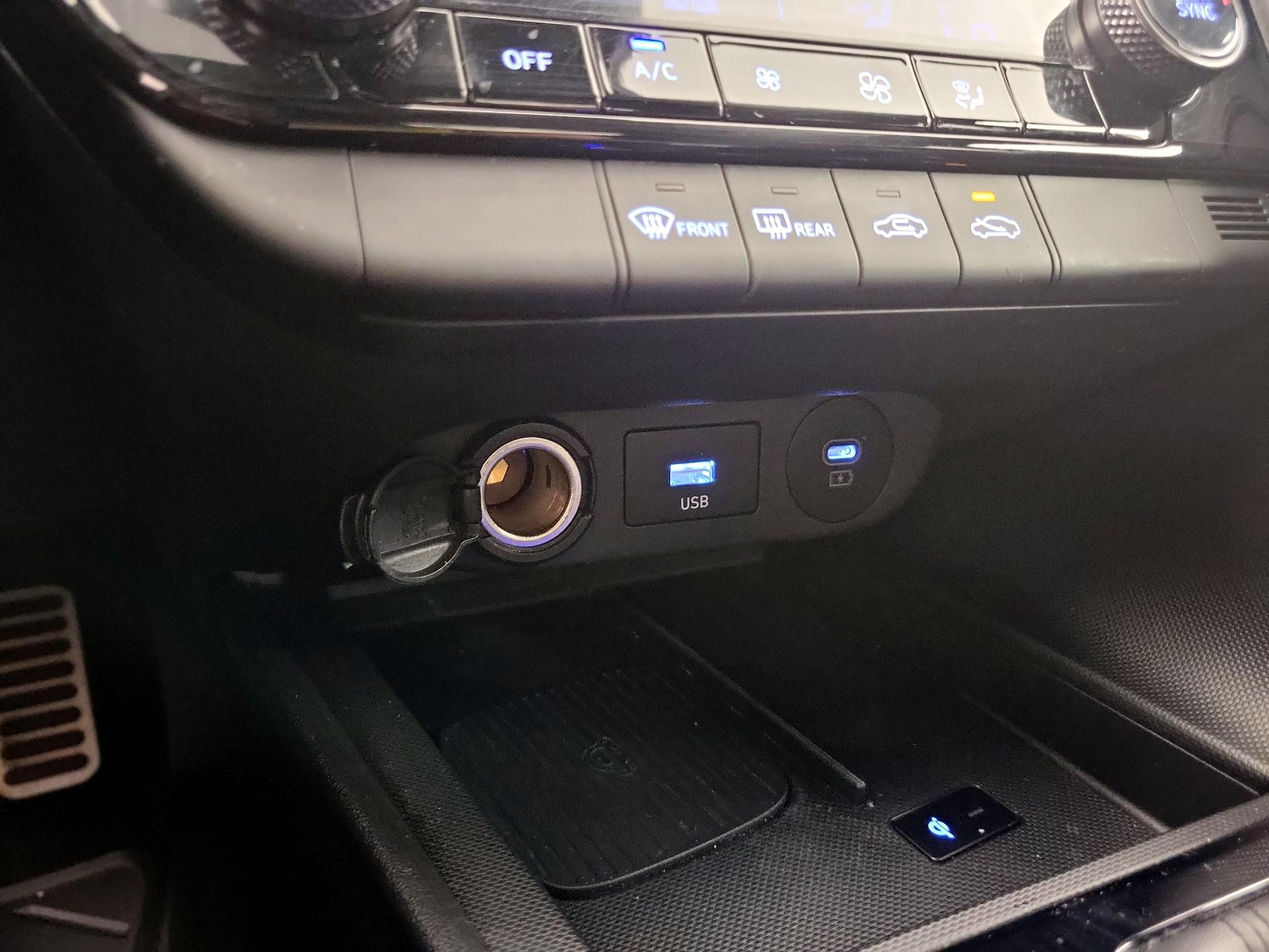 Thumbnail: 2025 Hyundai Elantra - 18