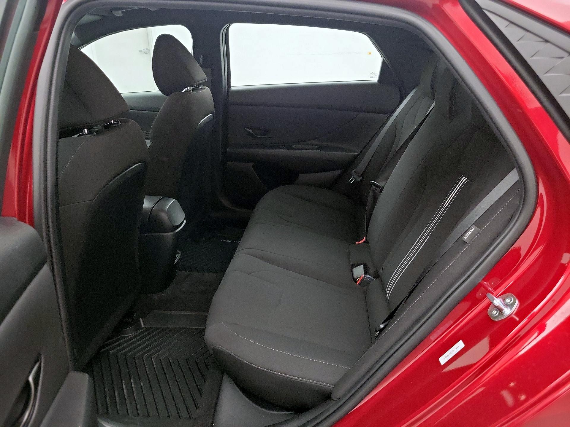 Thumbnail: 2025 Hyundai Elantra - 19