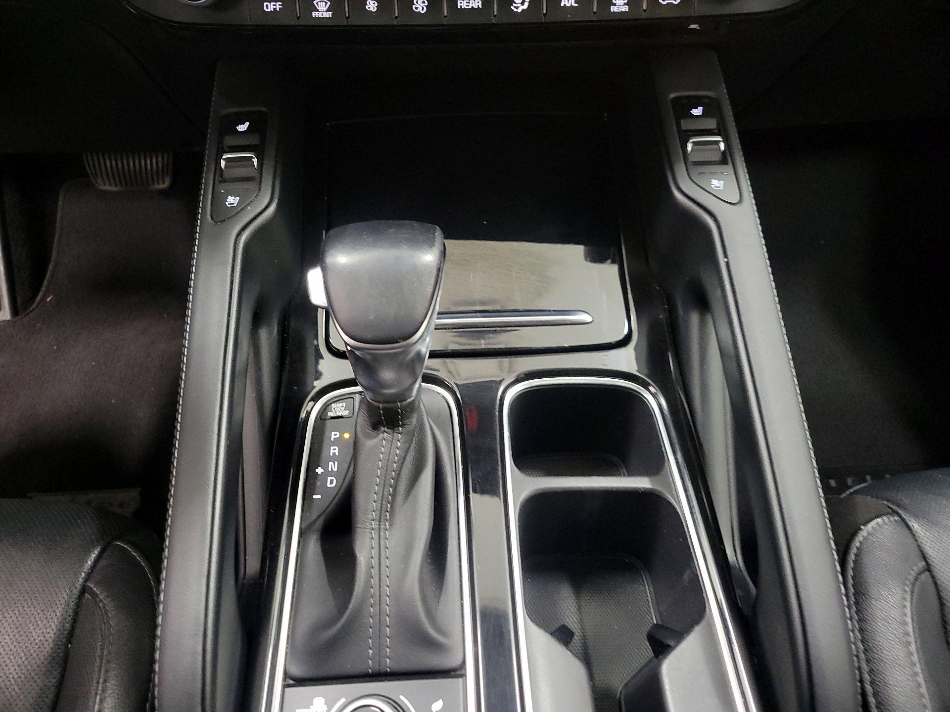 Thumbnail: 2021 Kia Telluride - 18