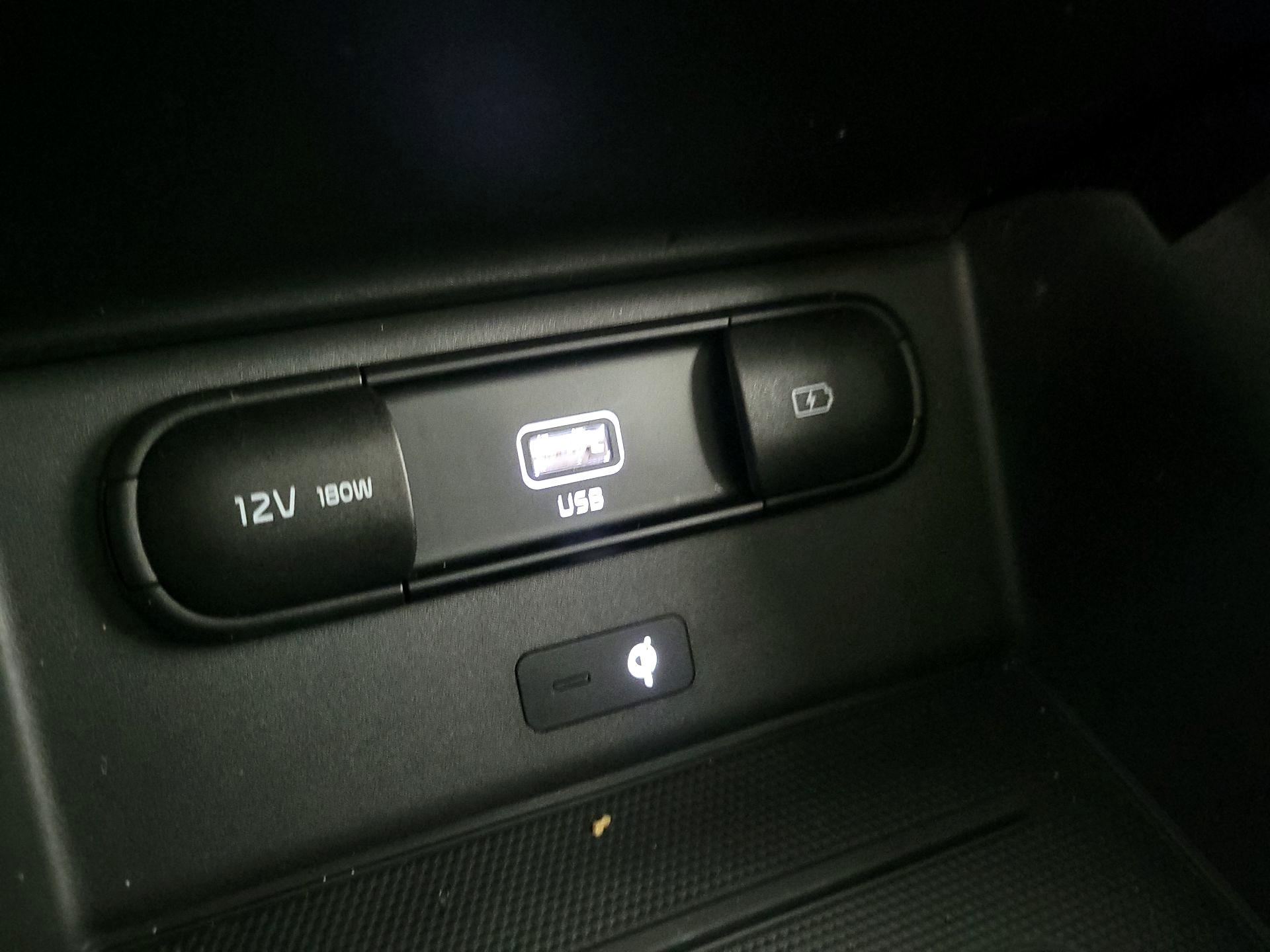 Thumbnail: 2021 Kia Telluride - 19