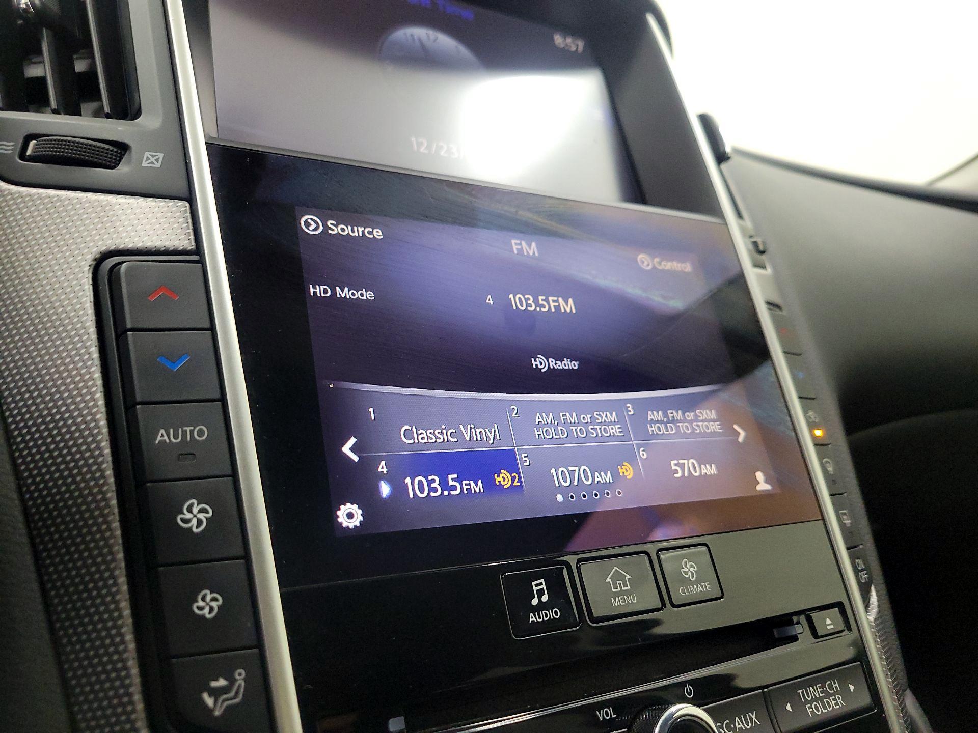 Thumbnail: 2015 INFINITI Q50 - 14